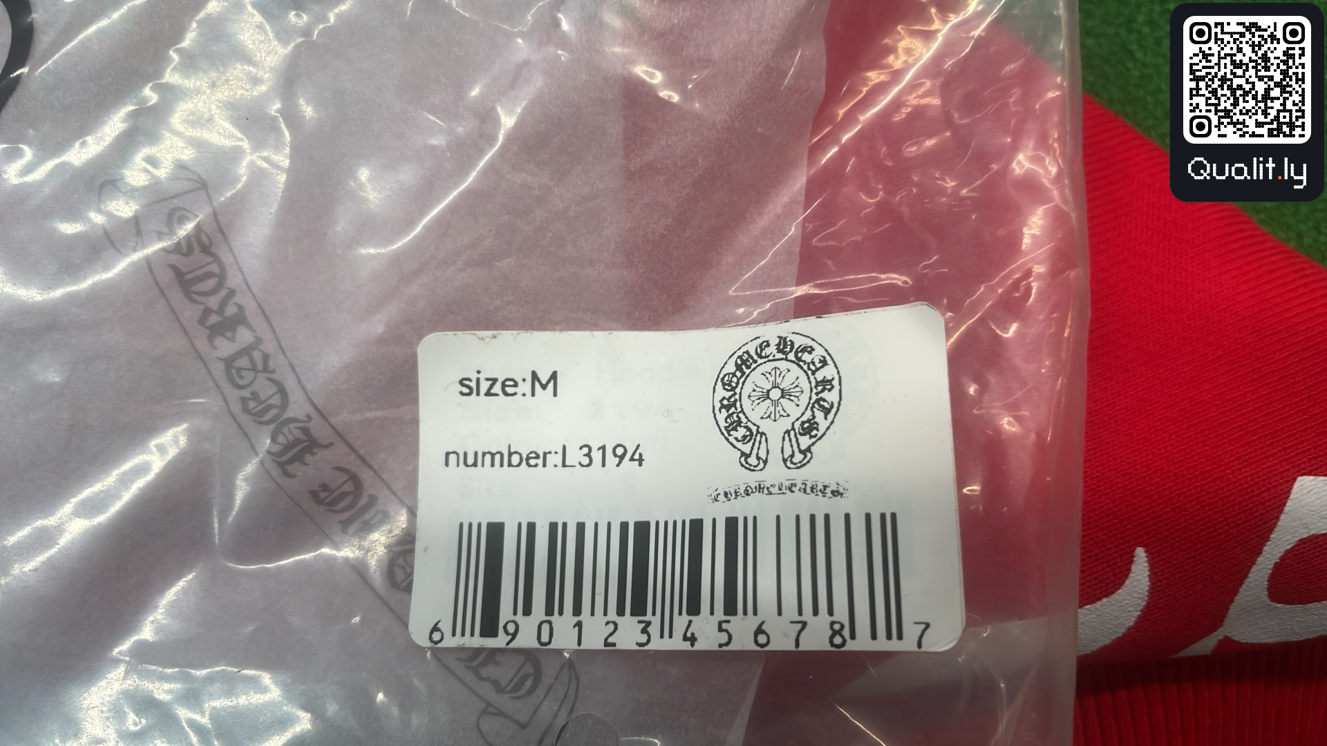 Hoodie QC photo 1 of 16