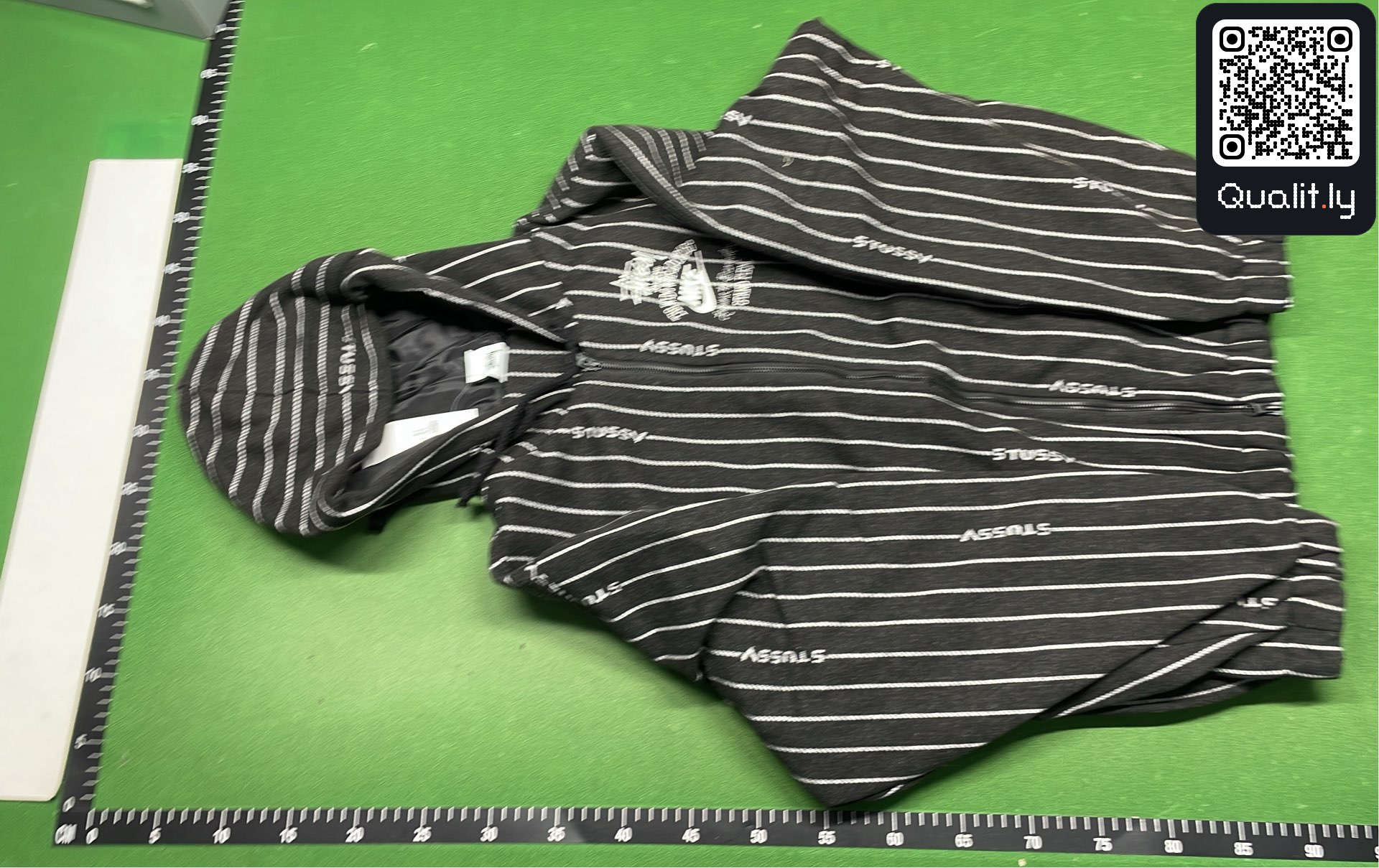 Jacket QC photo 2 of 8