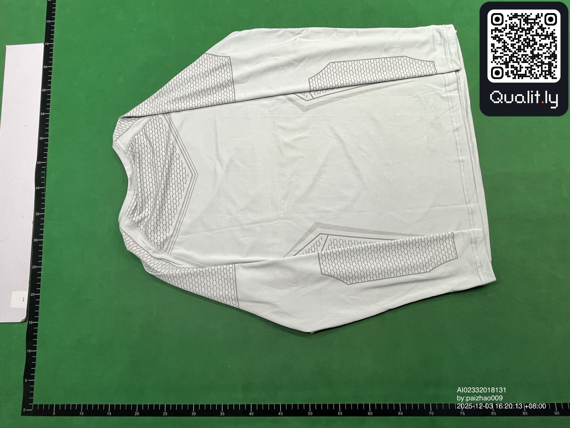T-shirt — QC-foto 2 van 4