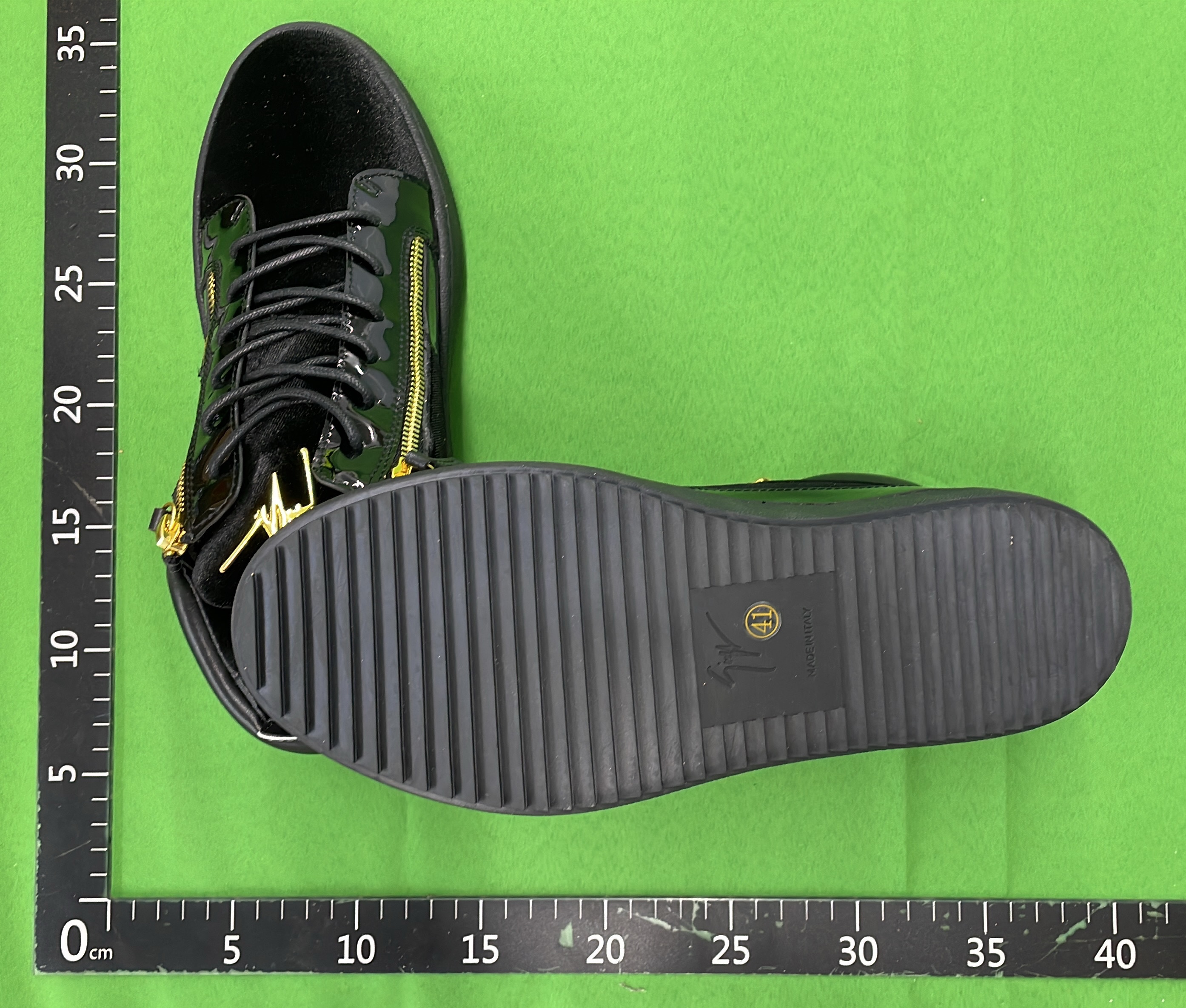 Sneaker — QC-Foto 3 von 27