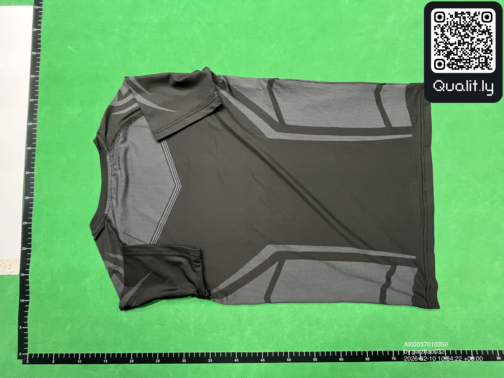 T-shirt — QC-foto 2 av 4