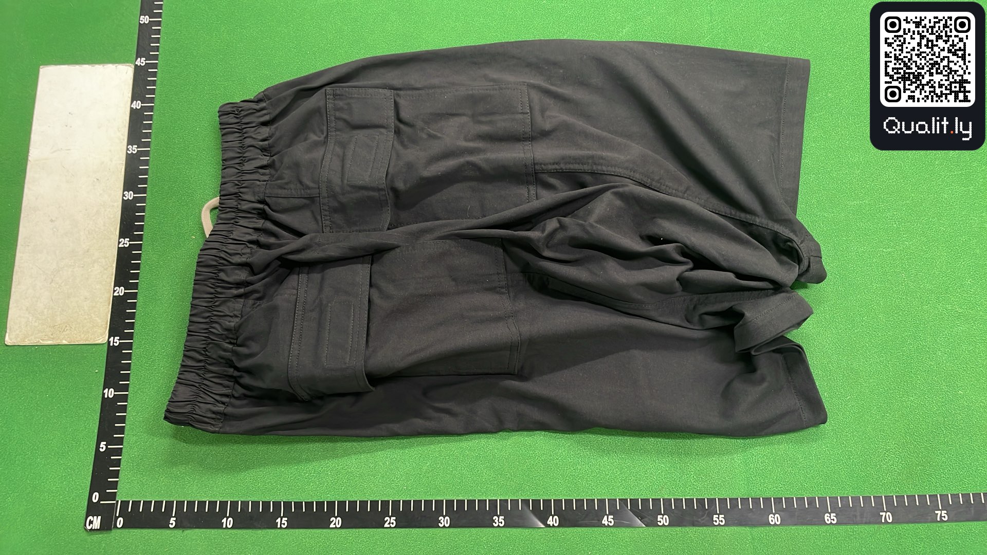 短裤 QC 照片 3 / 4