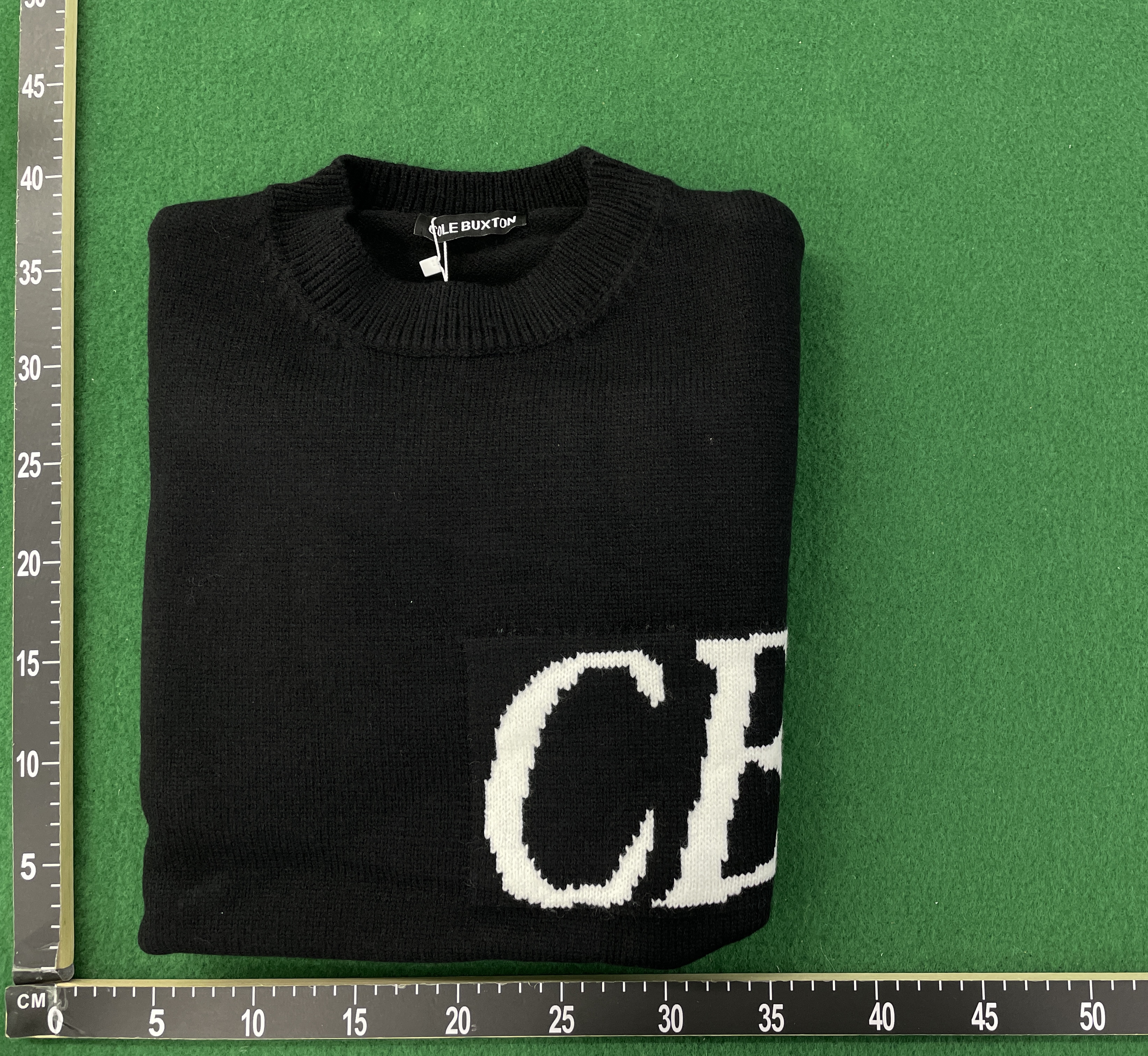 Sweater QC photo 2 of 95