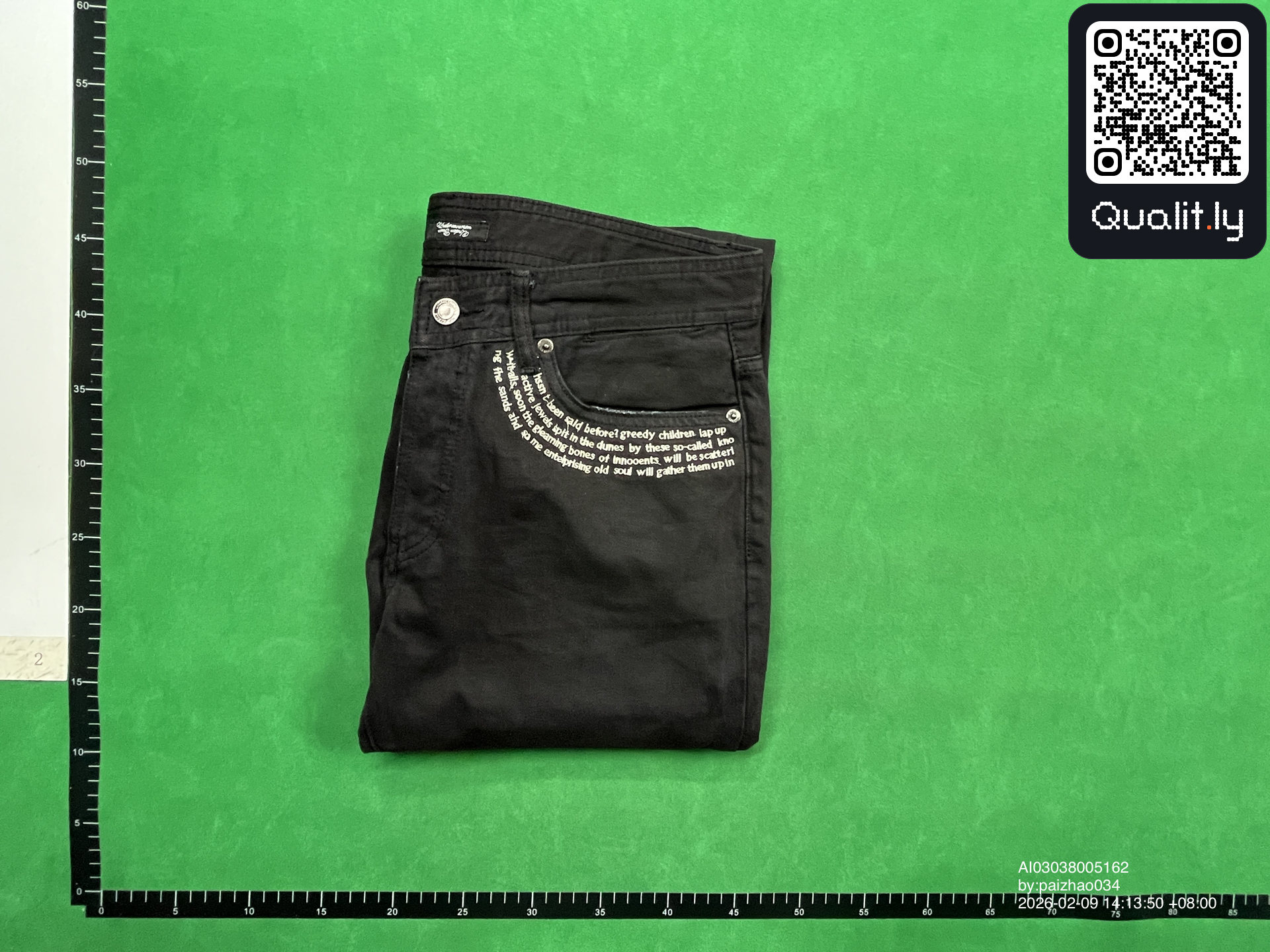 牛仔裤 QC 照片 1 / 14