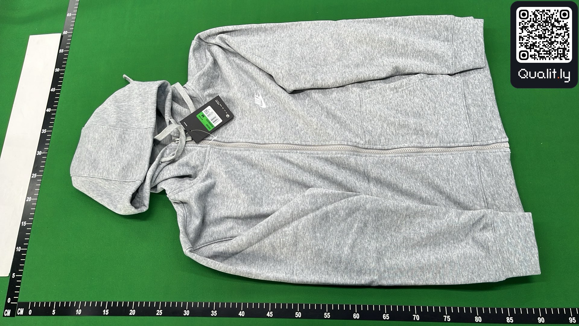 Hoodie QC photo 2 of 16