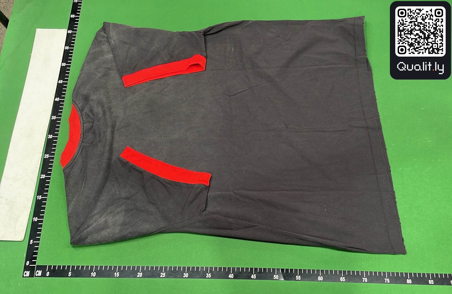 T-shirt — photo QC 3 sur 12