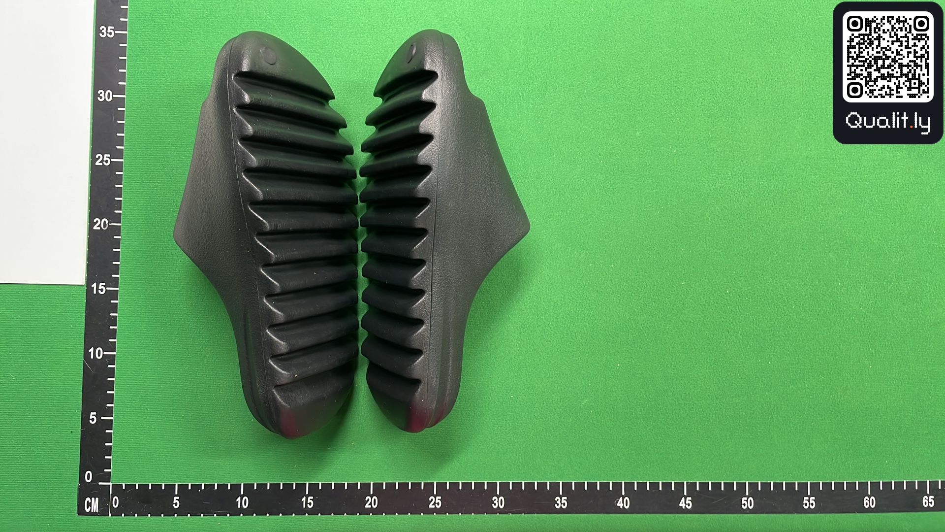 Slides QC photo 3 of 5