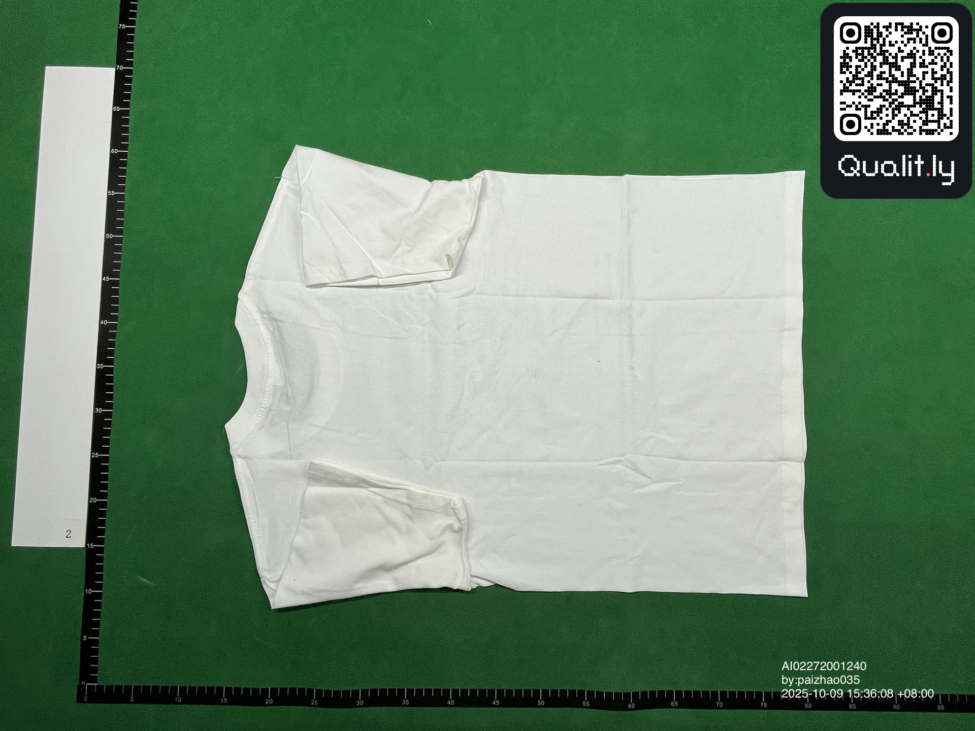 T-shirt — photo QC 2 sur 4