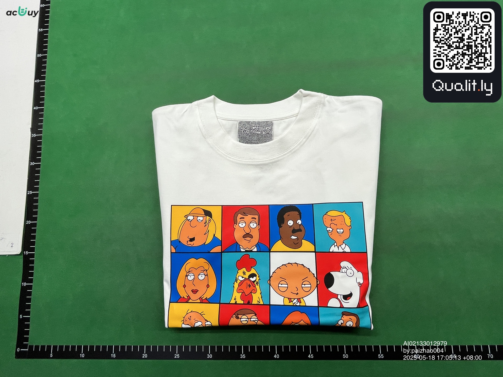 T-shirt — foto QC 1 di 4