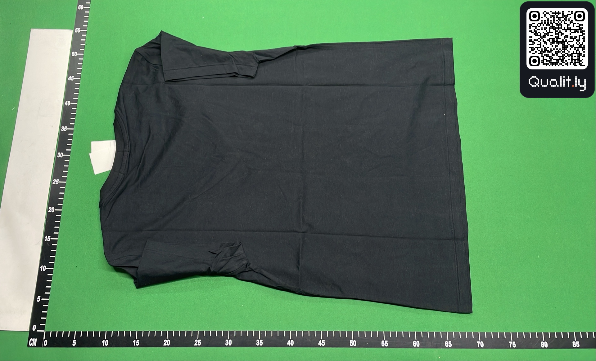 T-Shirt — QC-Foto 3 von 12