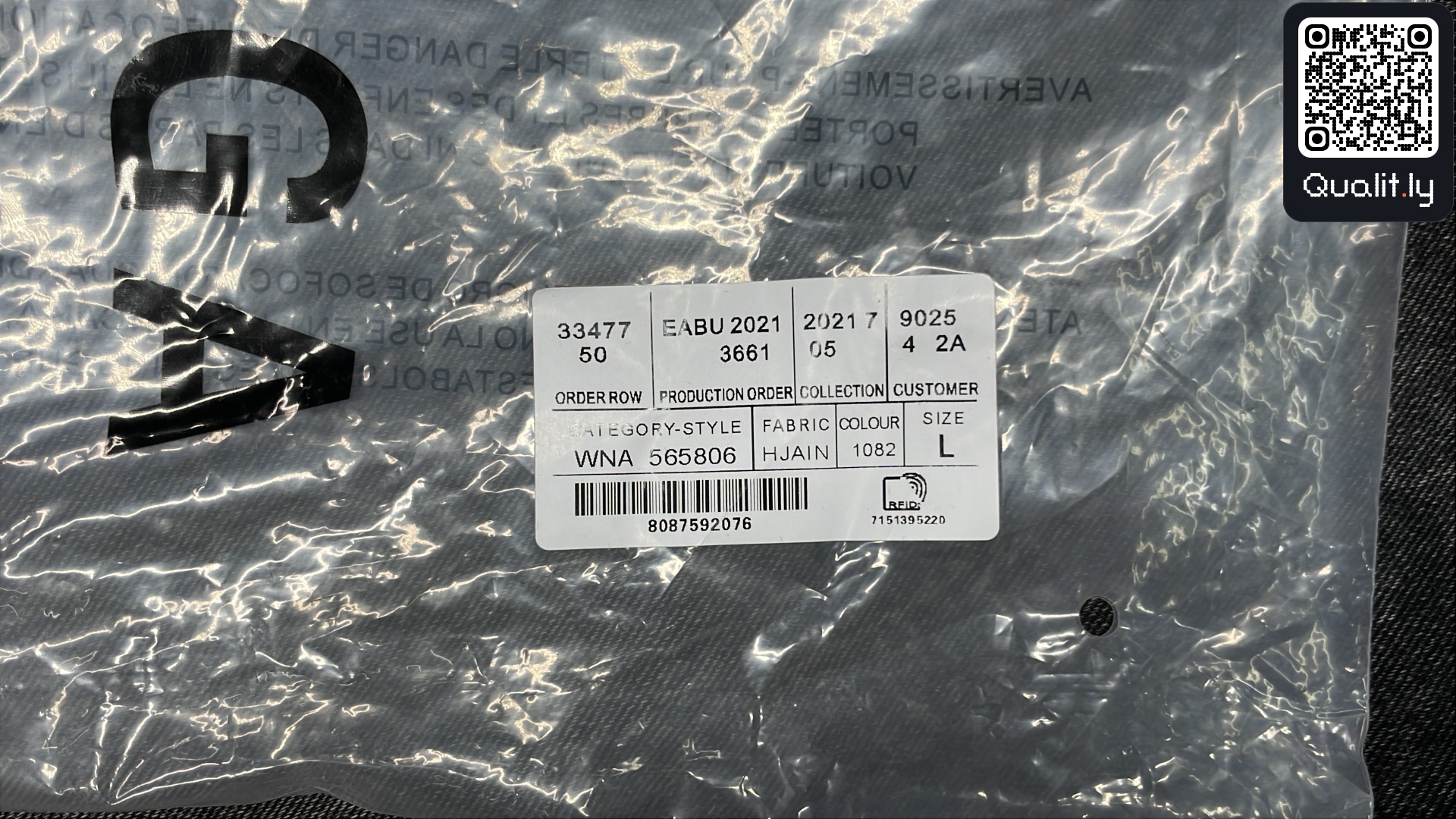 Jeans — QC-foto 1 av 4