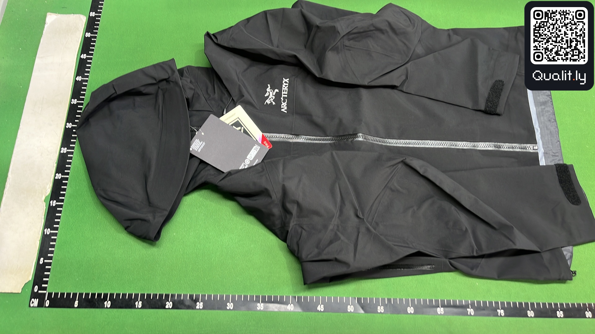 Chaqueta — foto QC 2 de 4