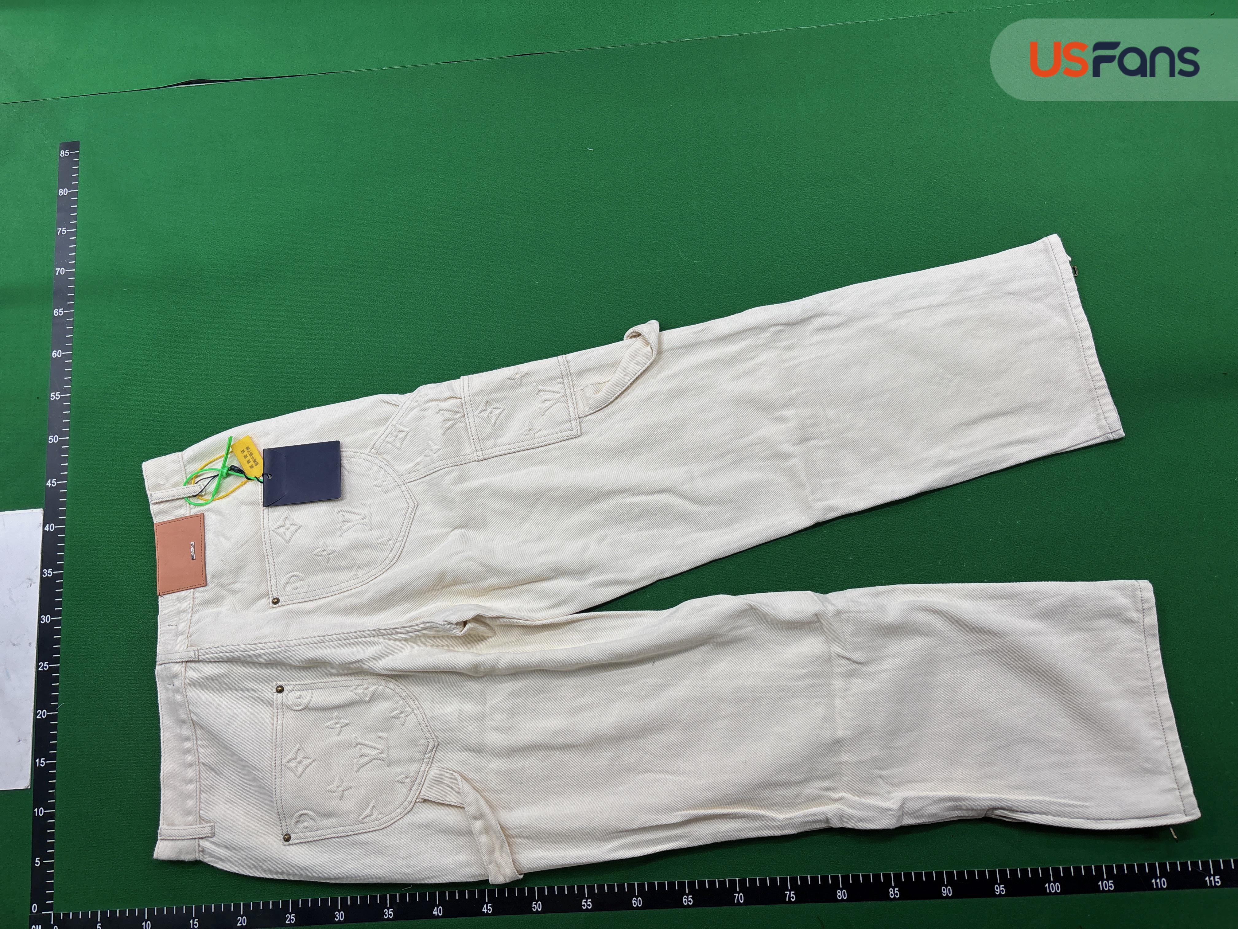 Blugi — fotografie QC 3 din 4