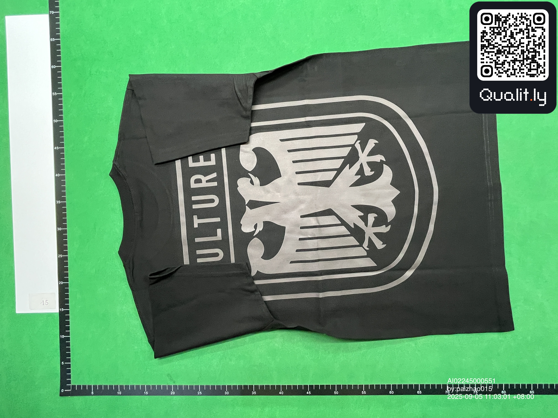 T-Shirt — QC-Foto 2 von 4