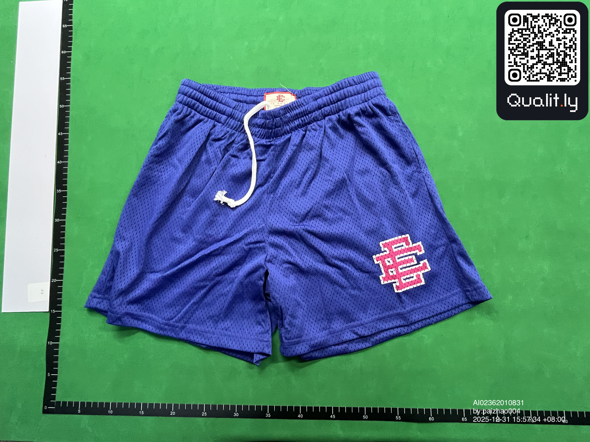 Pantaloncini — foto QC 3 di 26