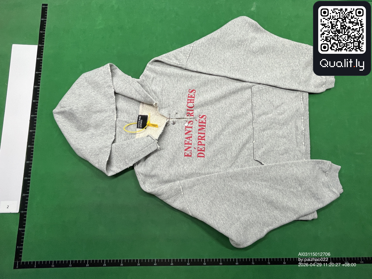 Hoodie QC photo 3 of 4