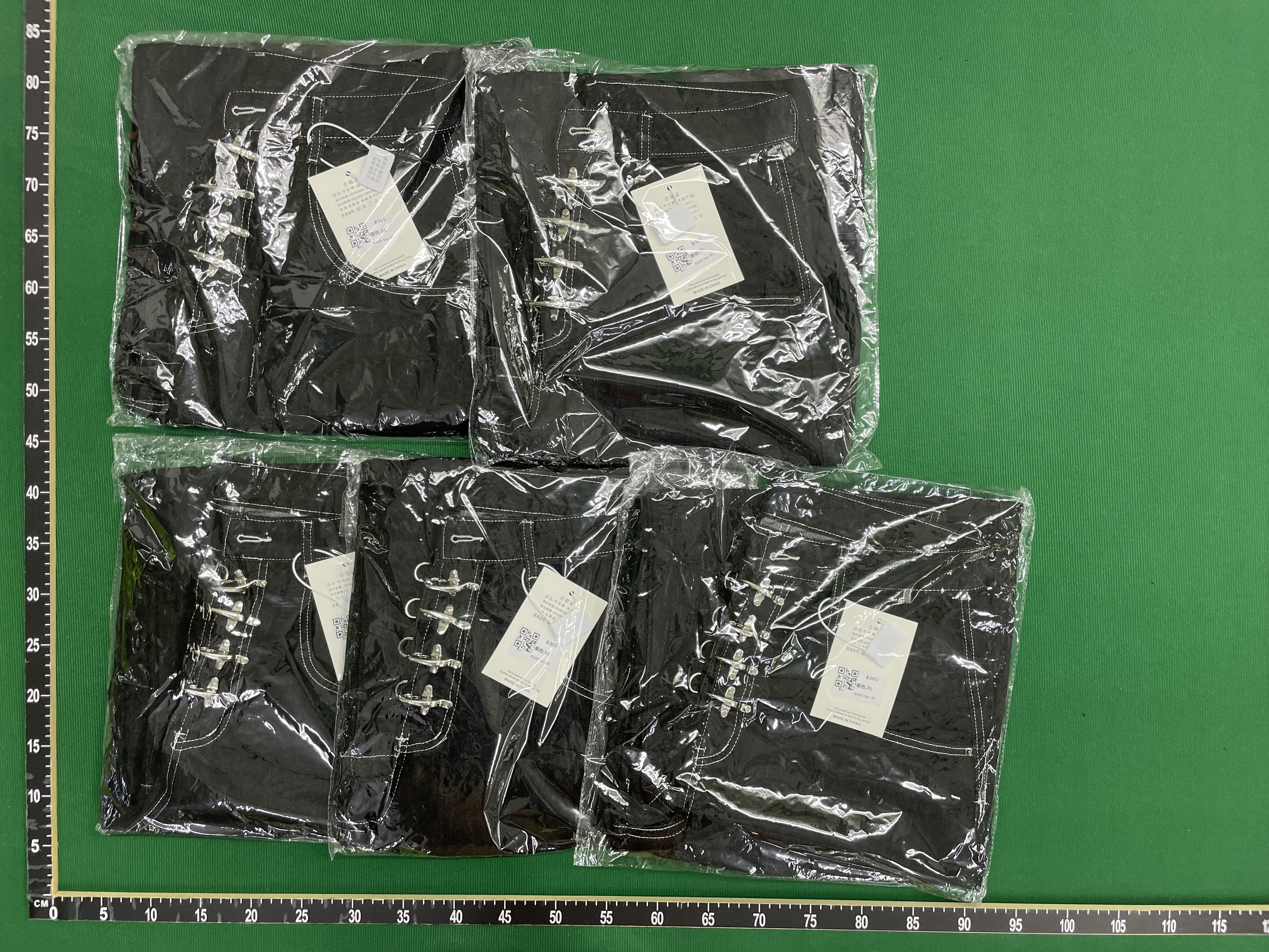 牛仔裤 QC 照片 1 / 32