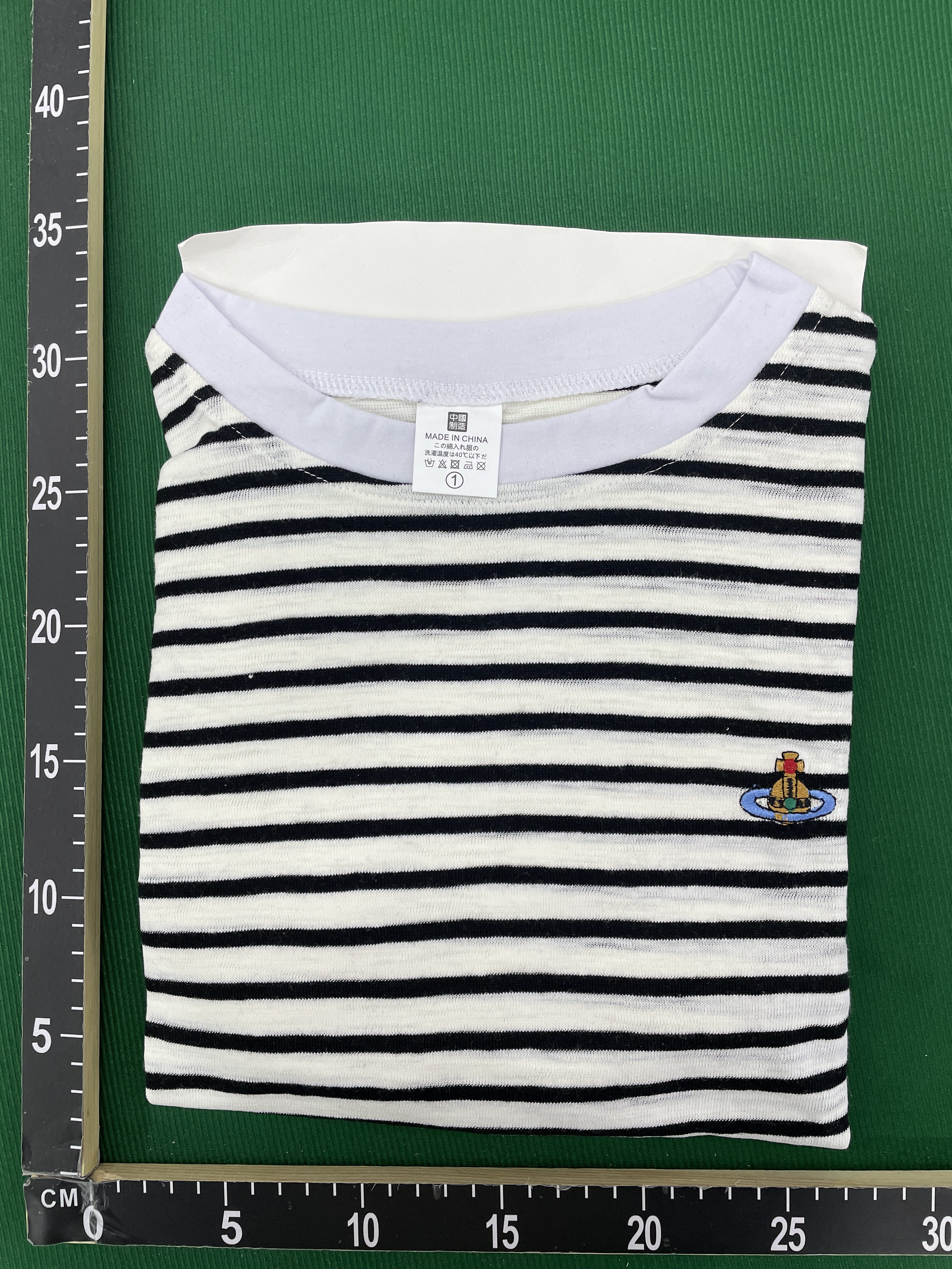 Tricou — fotografie QC 1 din 11