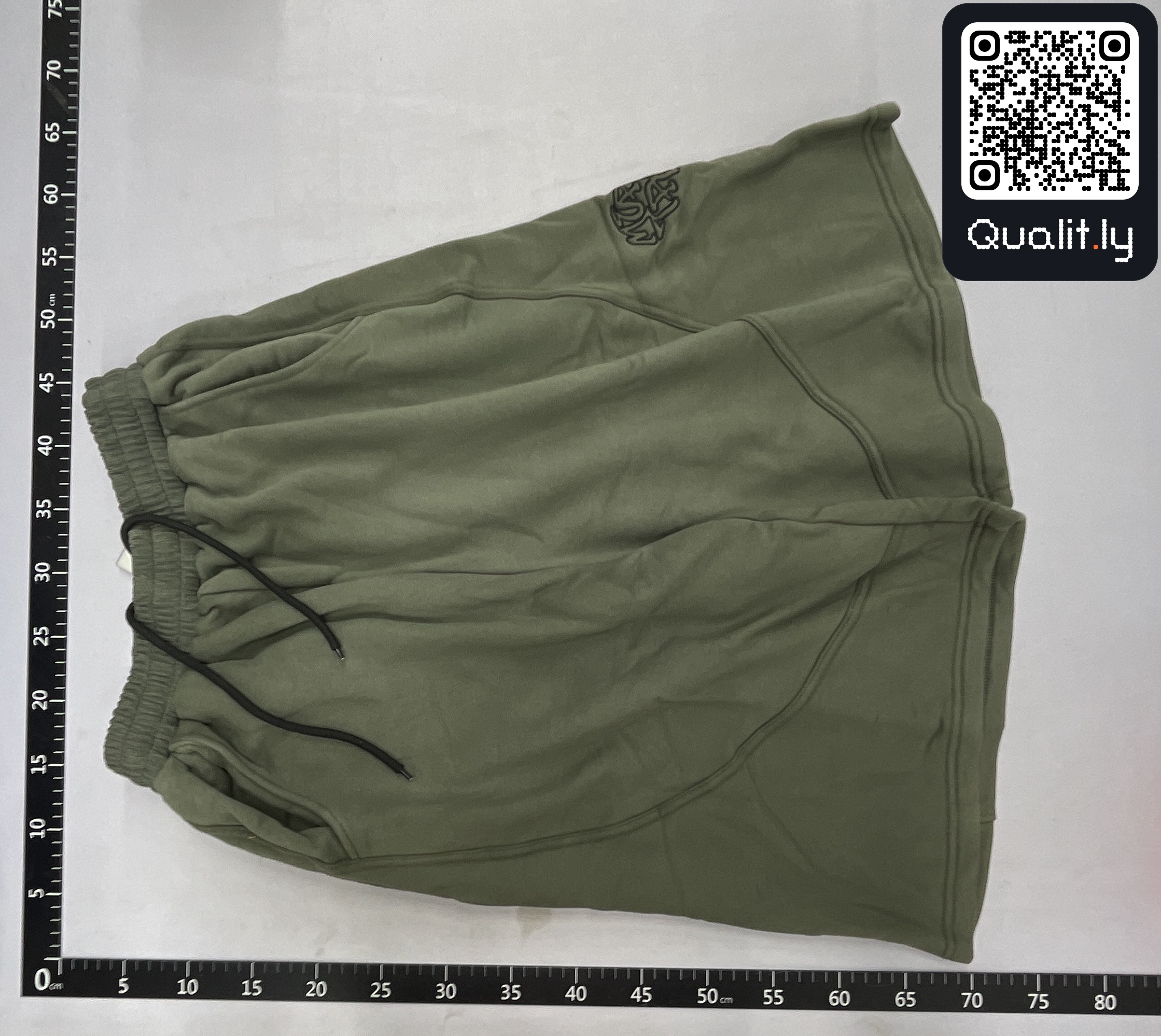 Shorts QC photo 3 of 14