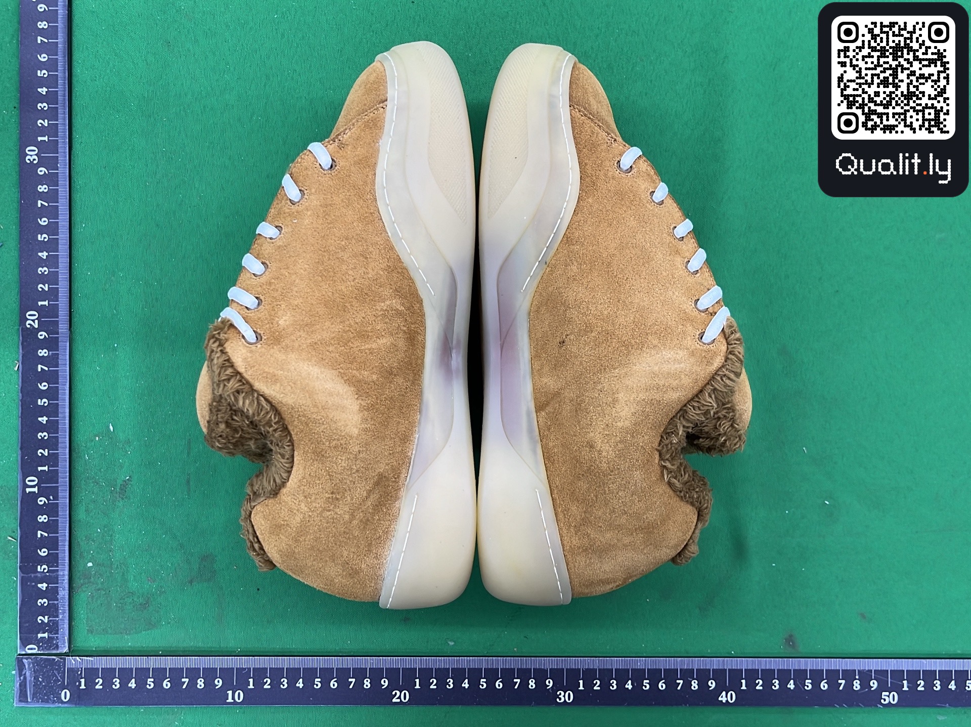 Sneakers — QC-foto 3 av 11