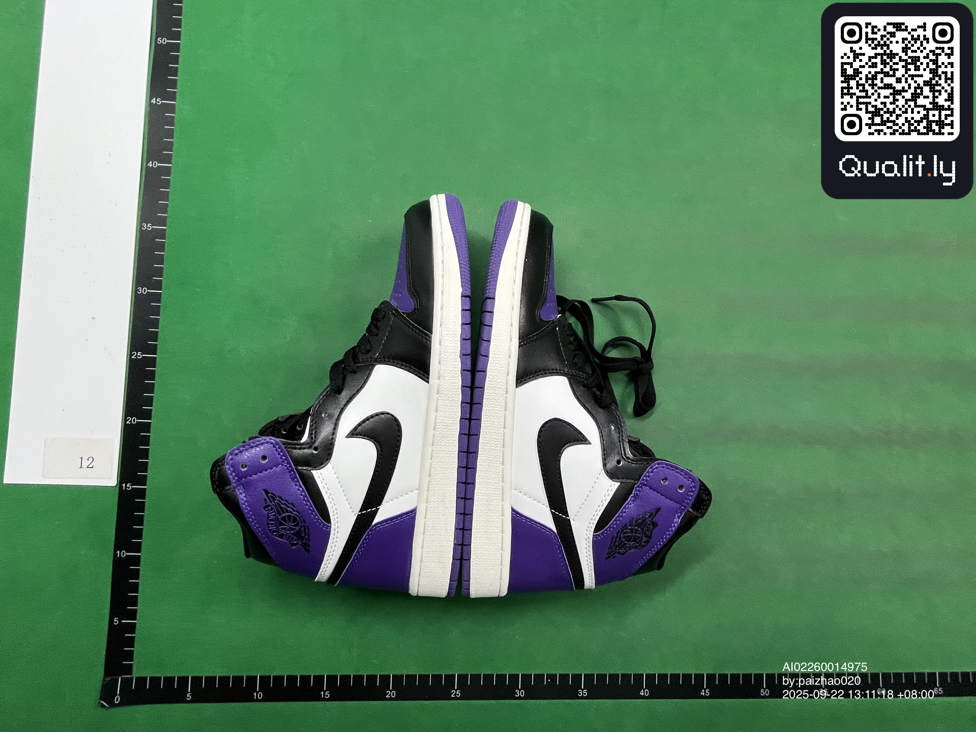 Sneaker — QC-Foto 2 von 6