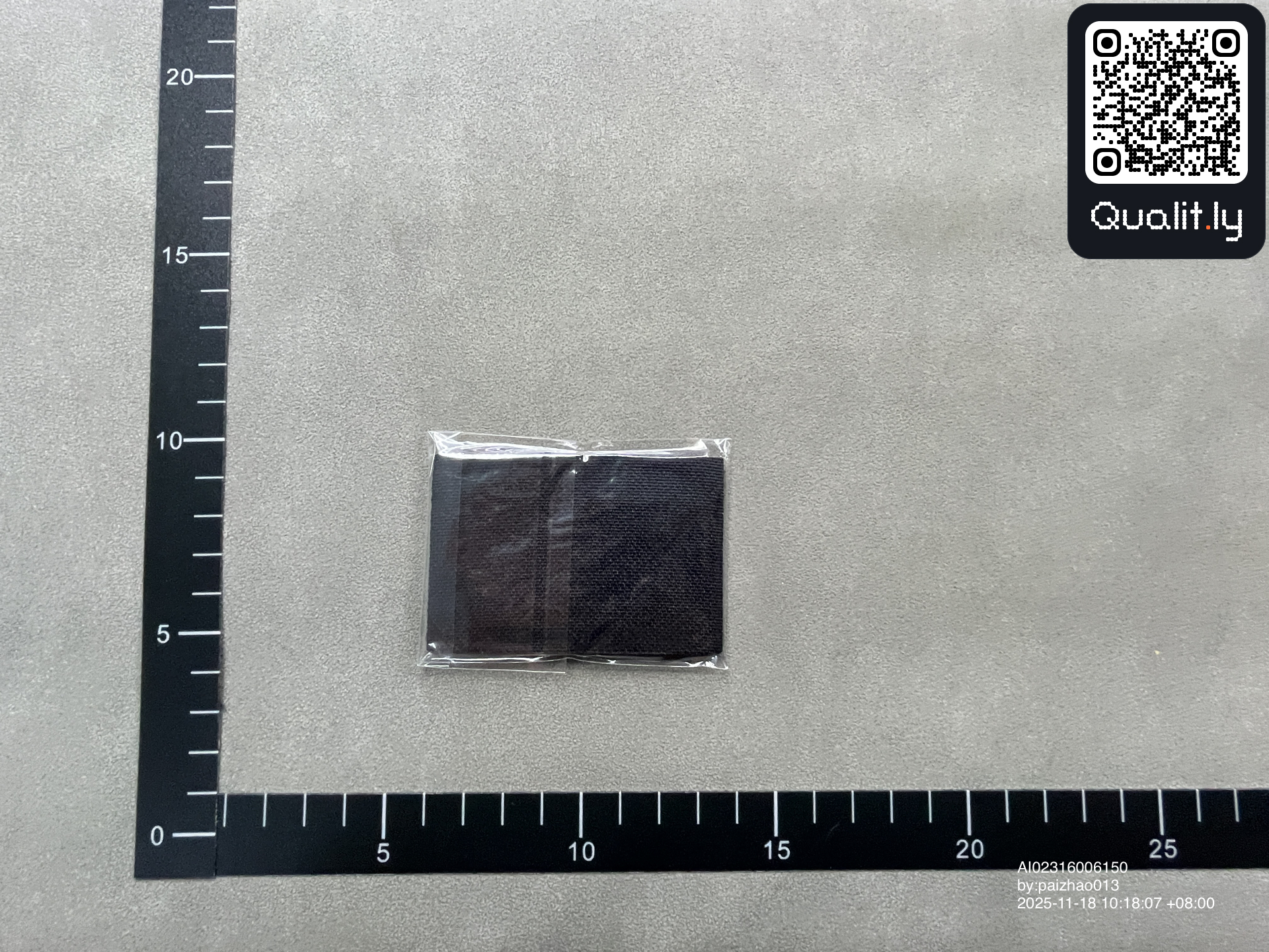Foto QC 2 de 3