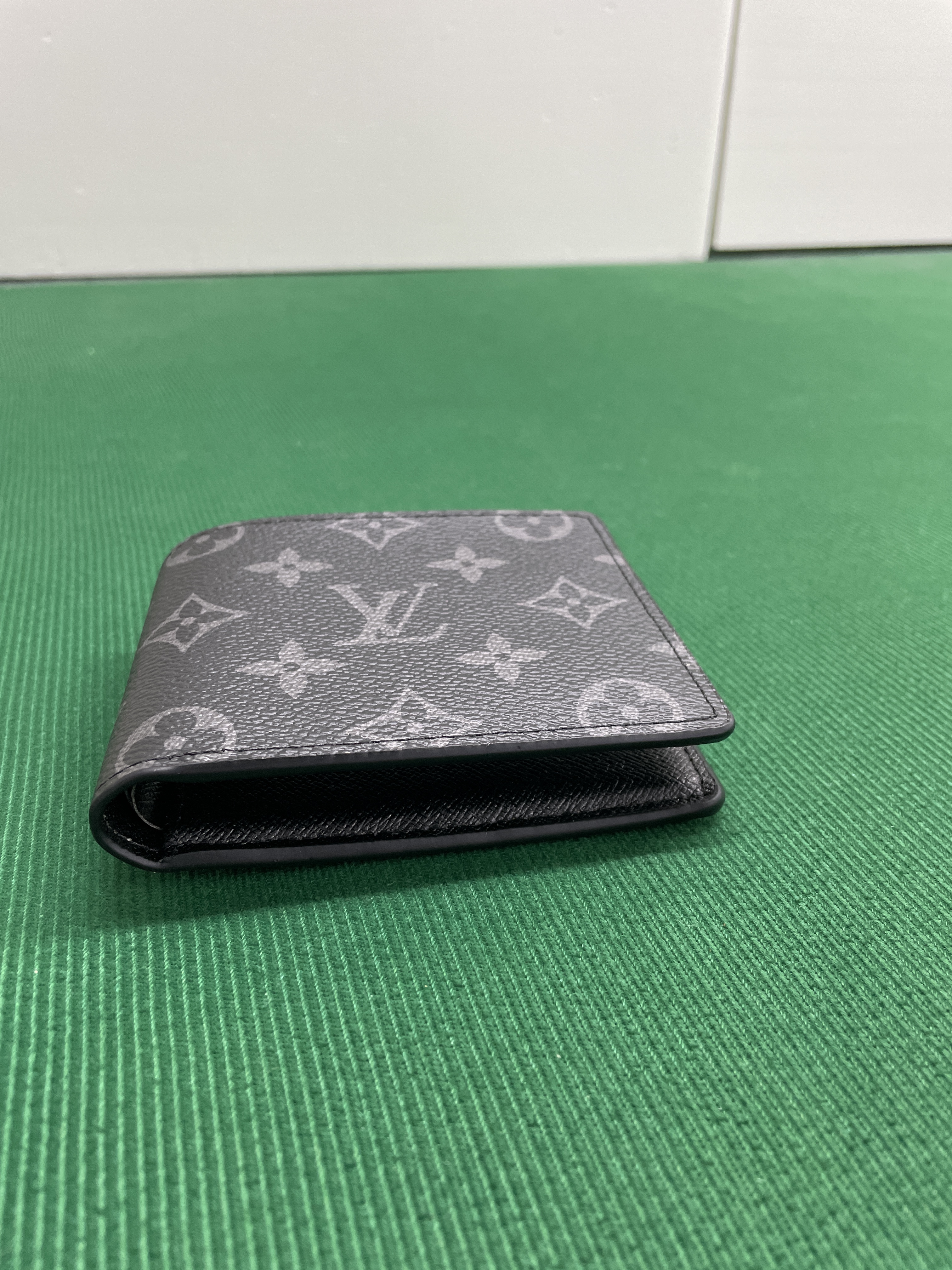 Wallet QC photo 2 of 5