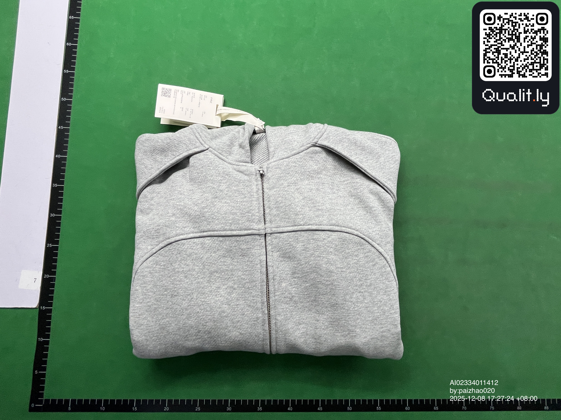 连帽卫衣 QC 照片 1 / 8