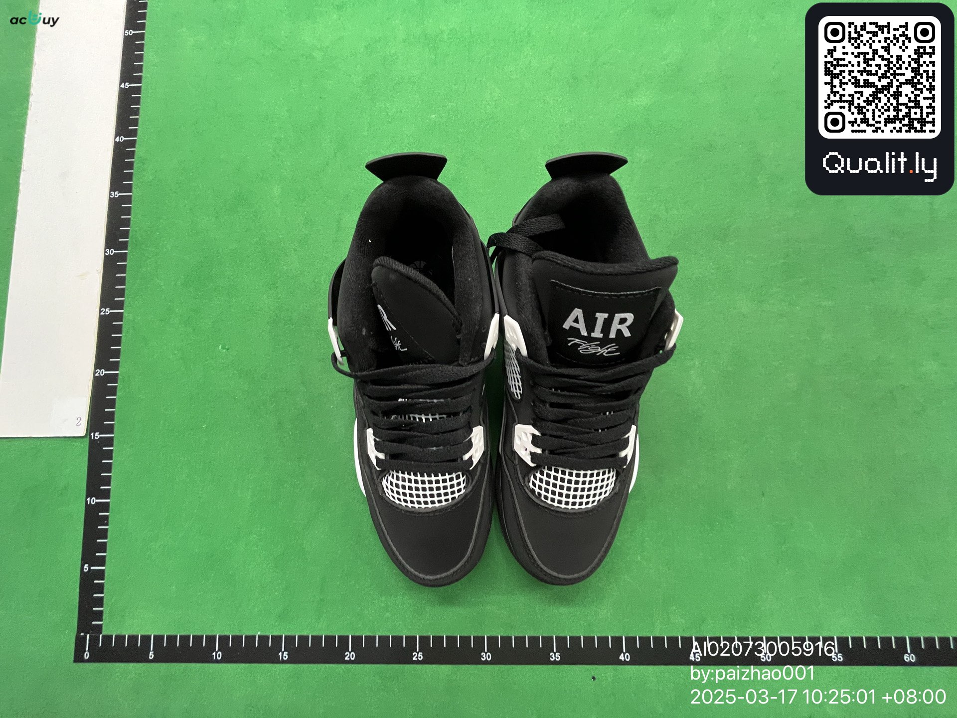 Sneakers — QC-foto 1 av 24