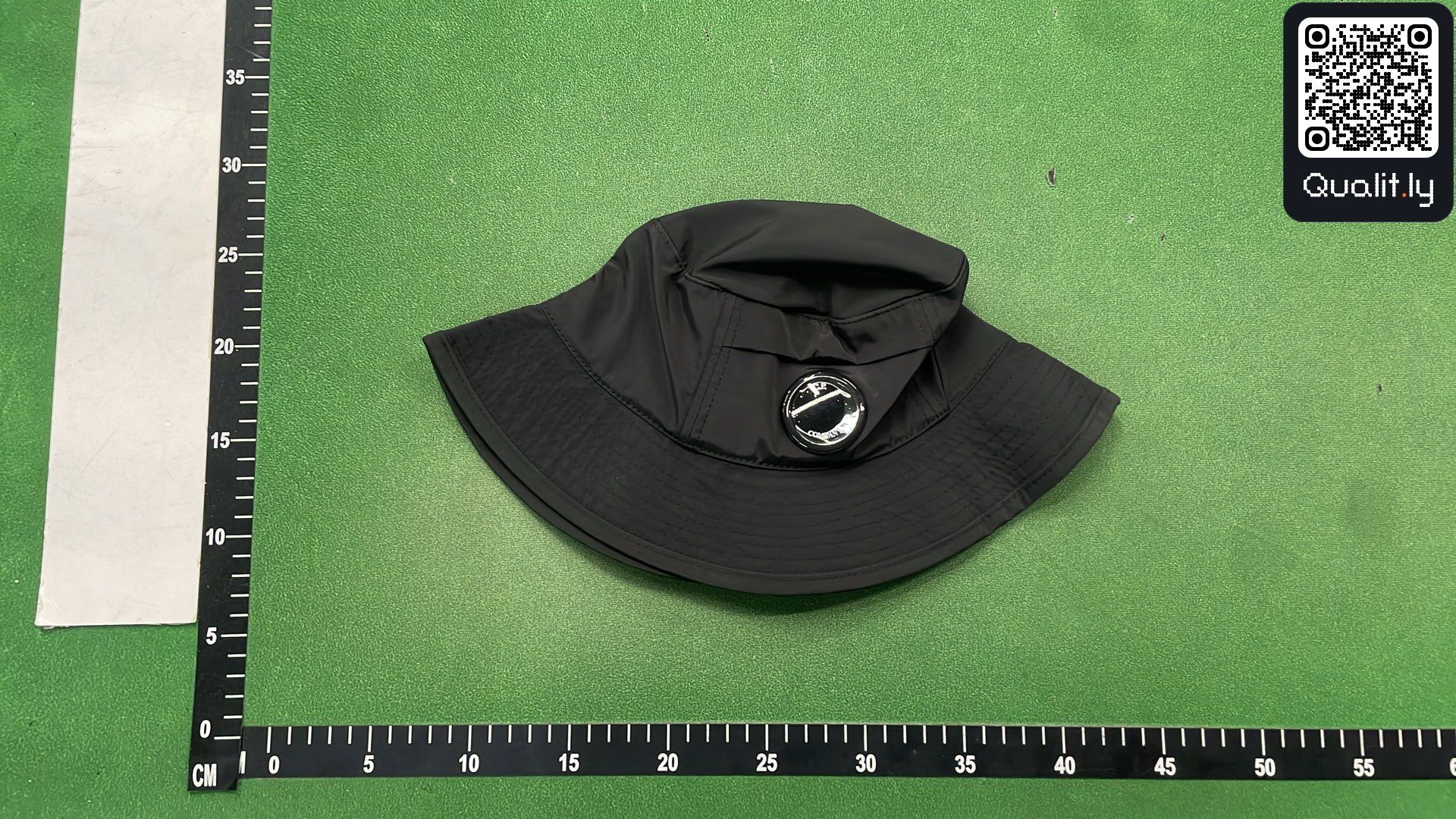 Czapka z daszkiem — zdjęcie QC 1 z 6