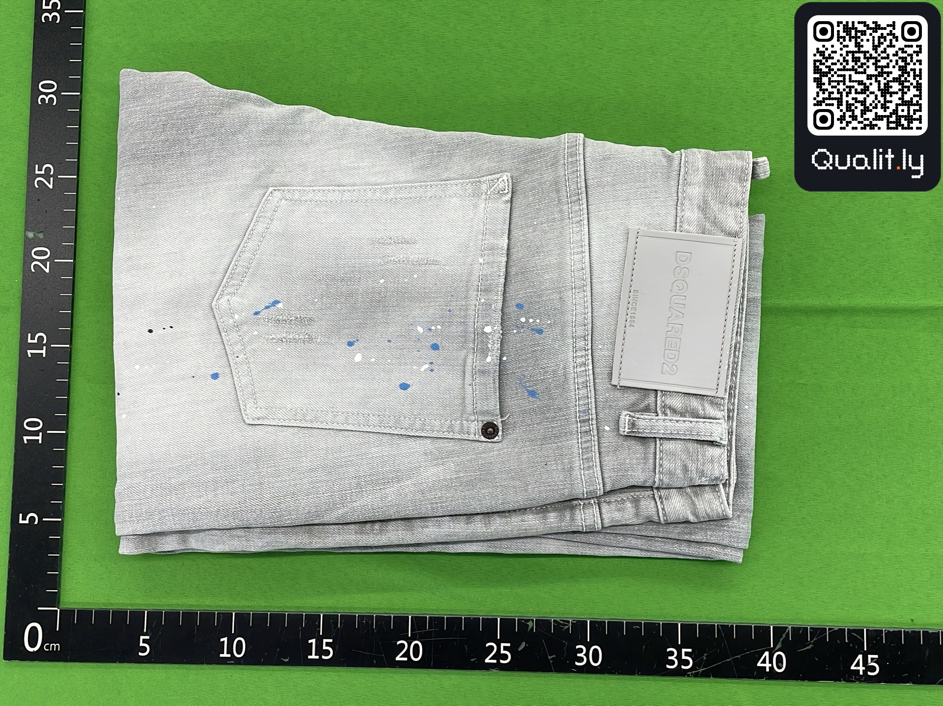 Jeans — QC-Foto 1 von 50
