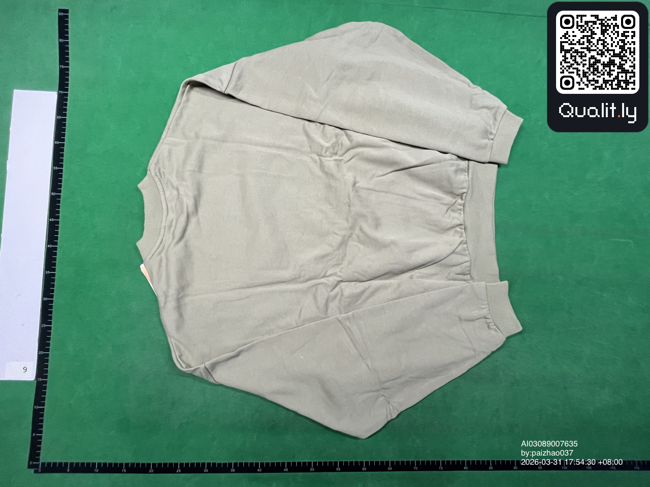 卫衣 QC 照片 2 / 14
