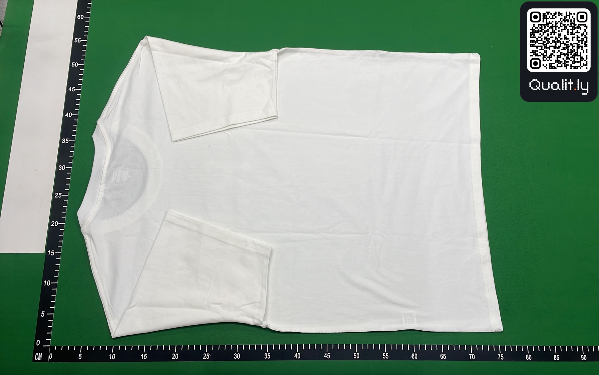 T-shirt — foto QC 3 di 38