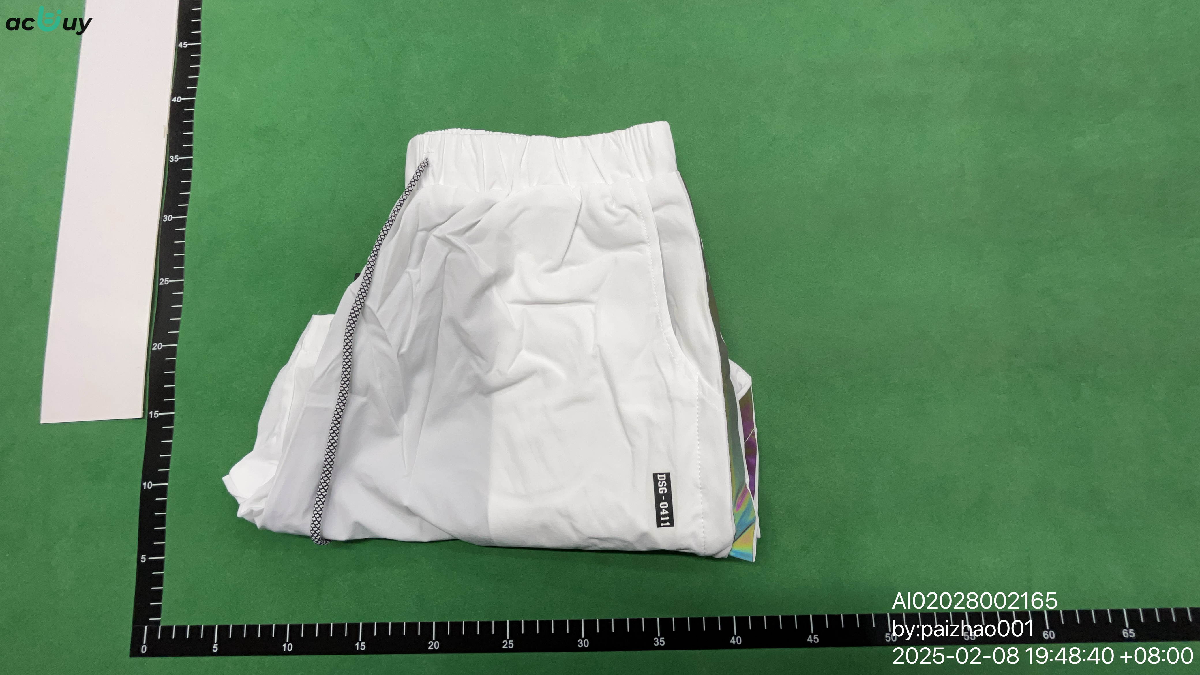 短裤 QC 照片 1 / 17