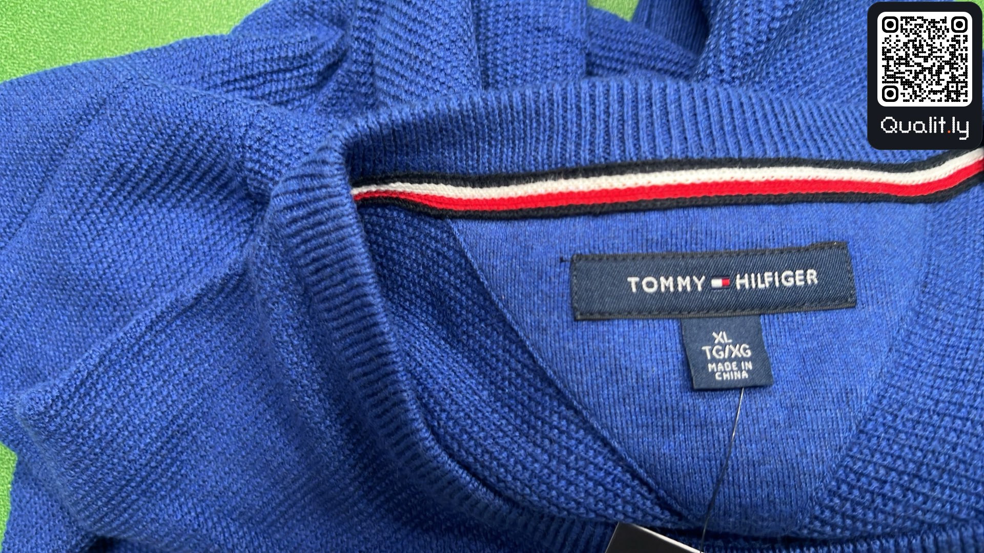 Sweater QC photo 1 of 14