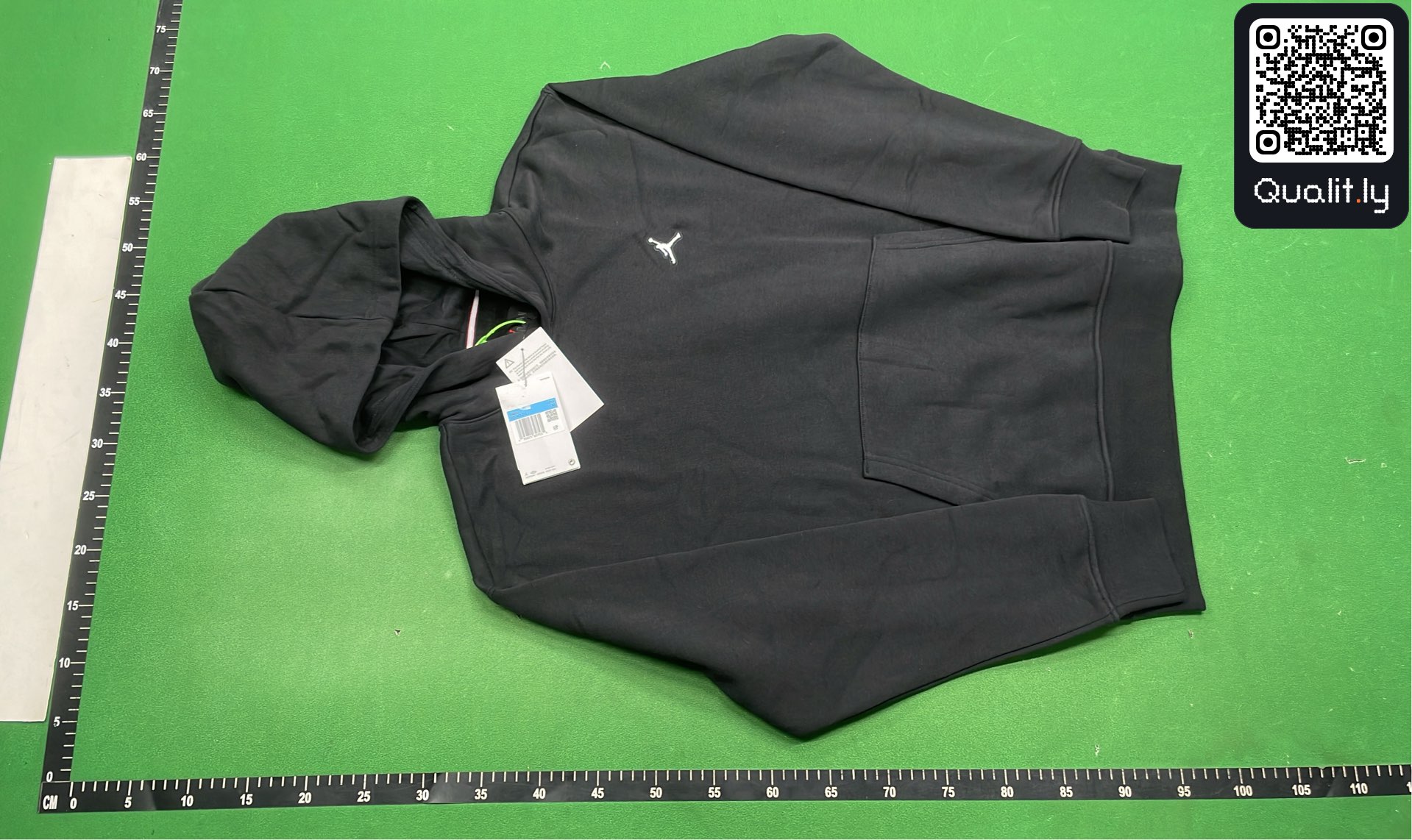 Hoodie QC photo 2 of 4