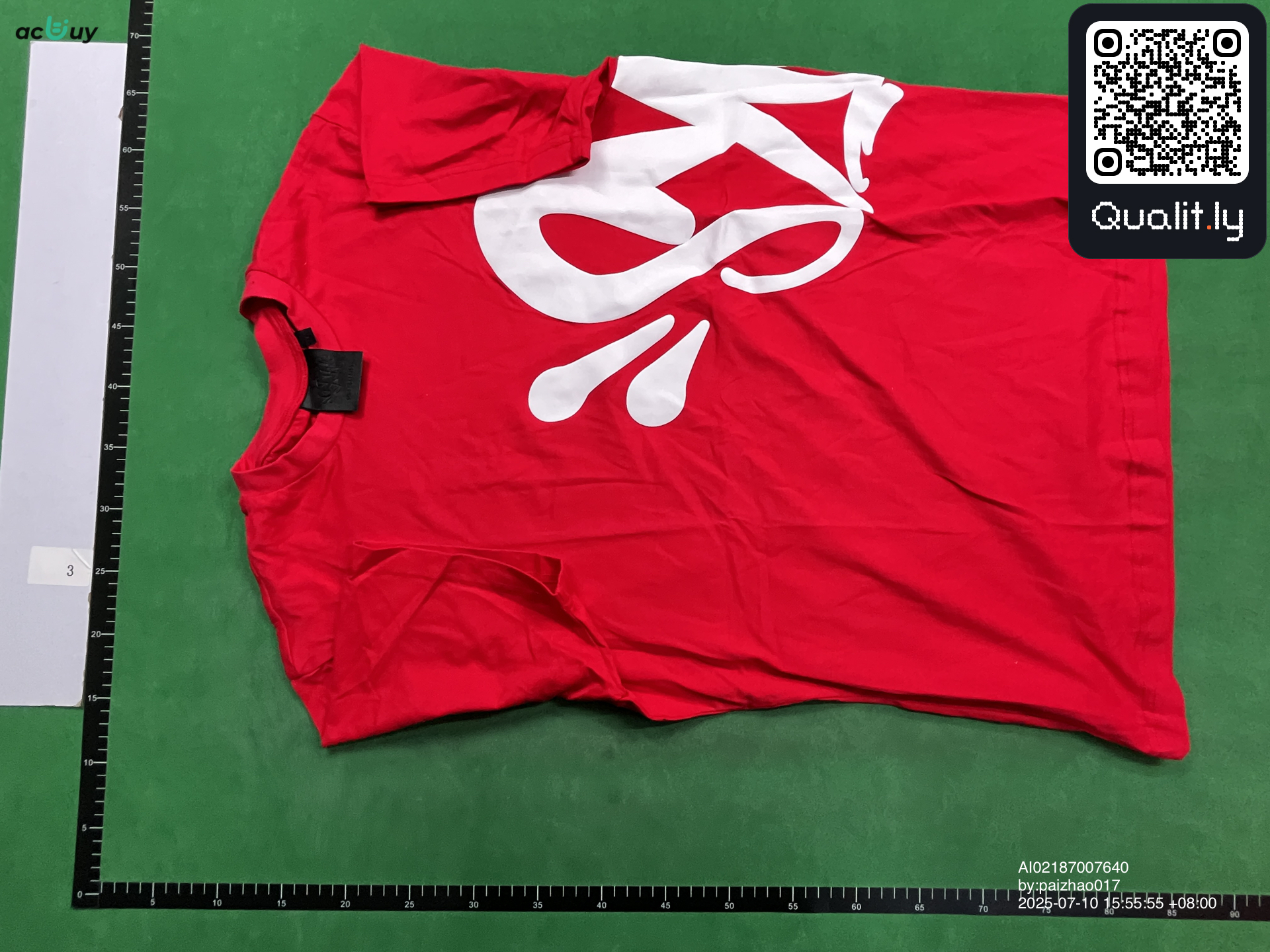 T-shirt — foto QC 3 de 10