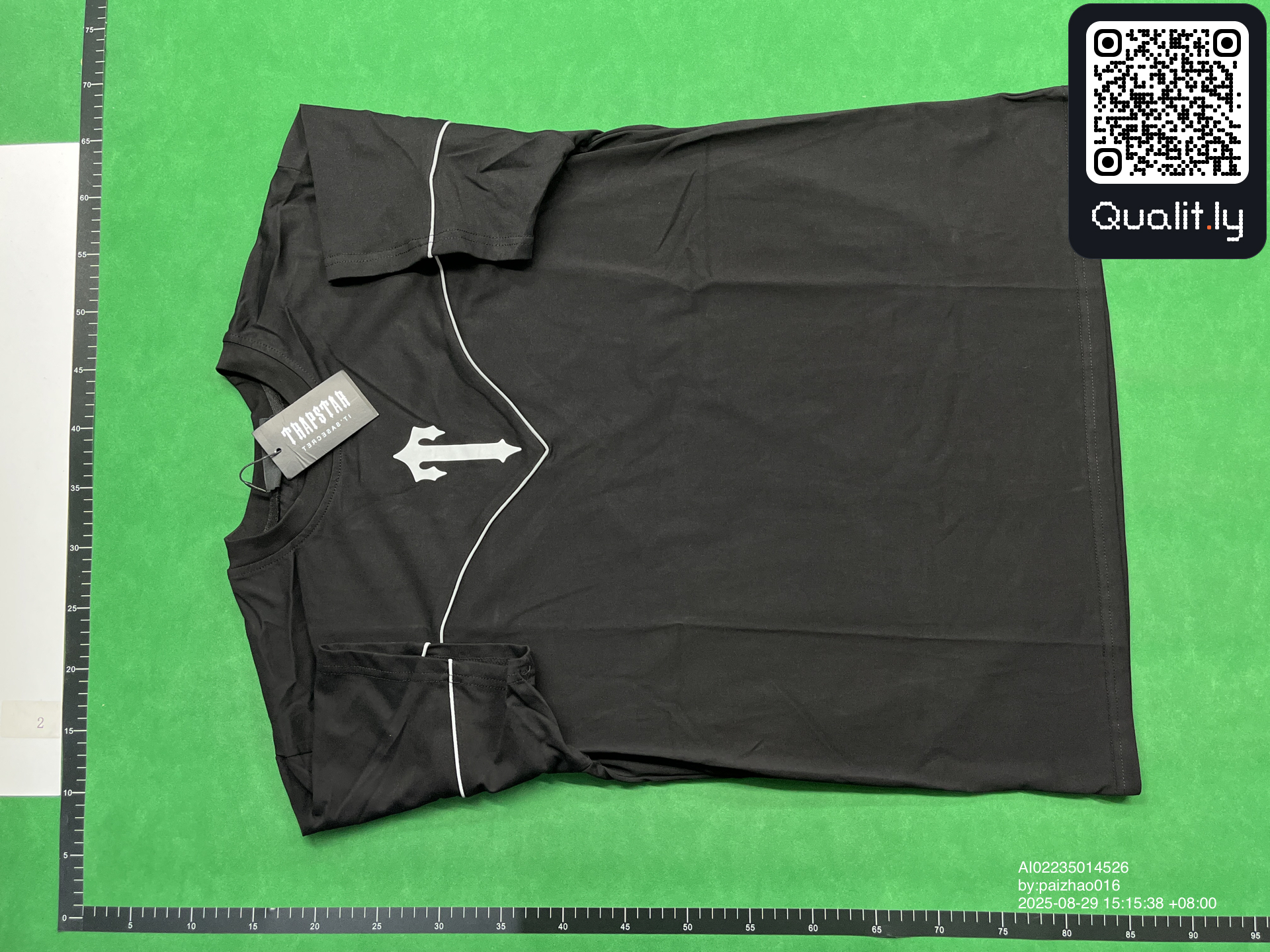 T-shirt — photo QC 3 sur 10