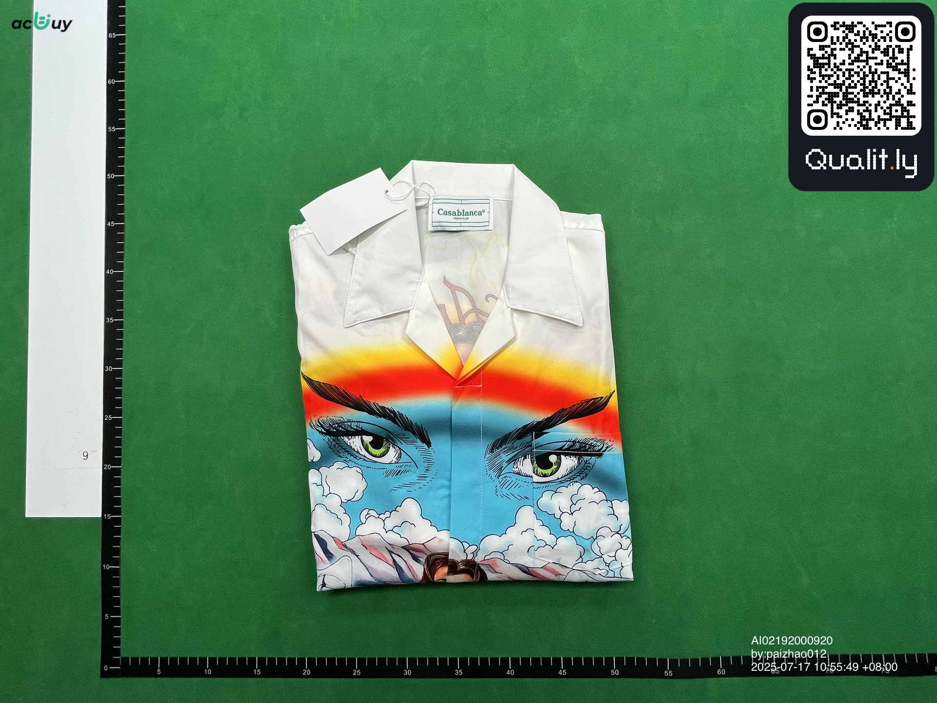 Tricou — fotografie QC 1 din 4