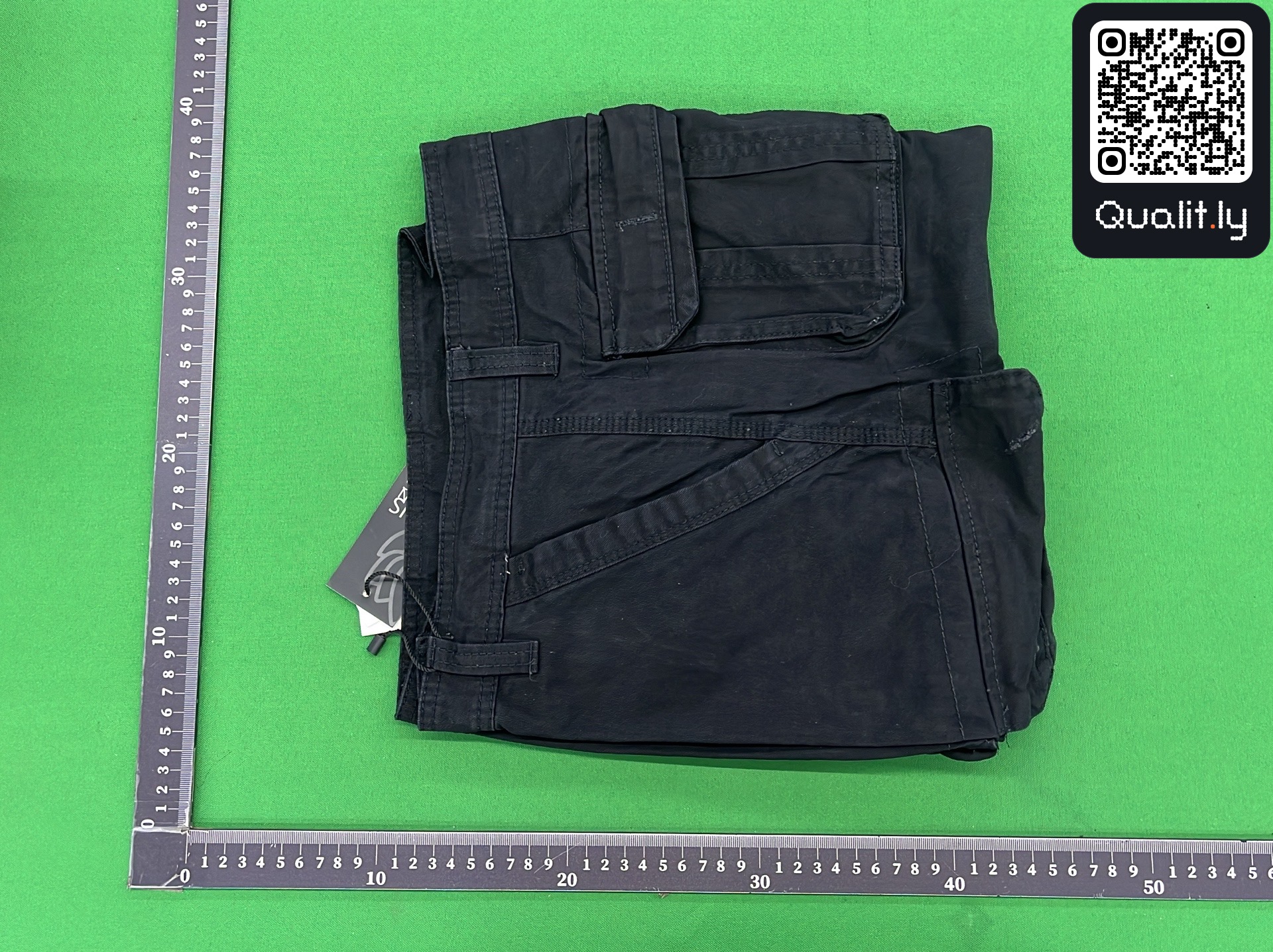 Shorts QC photo 1 of 4