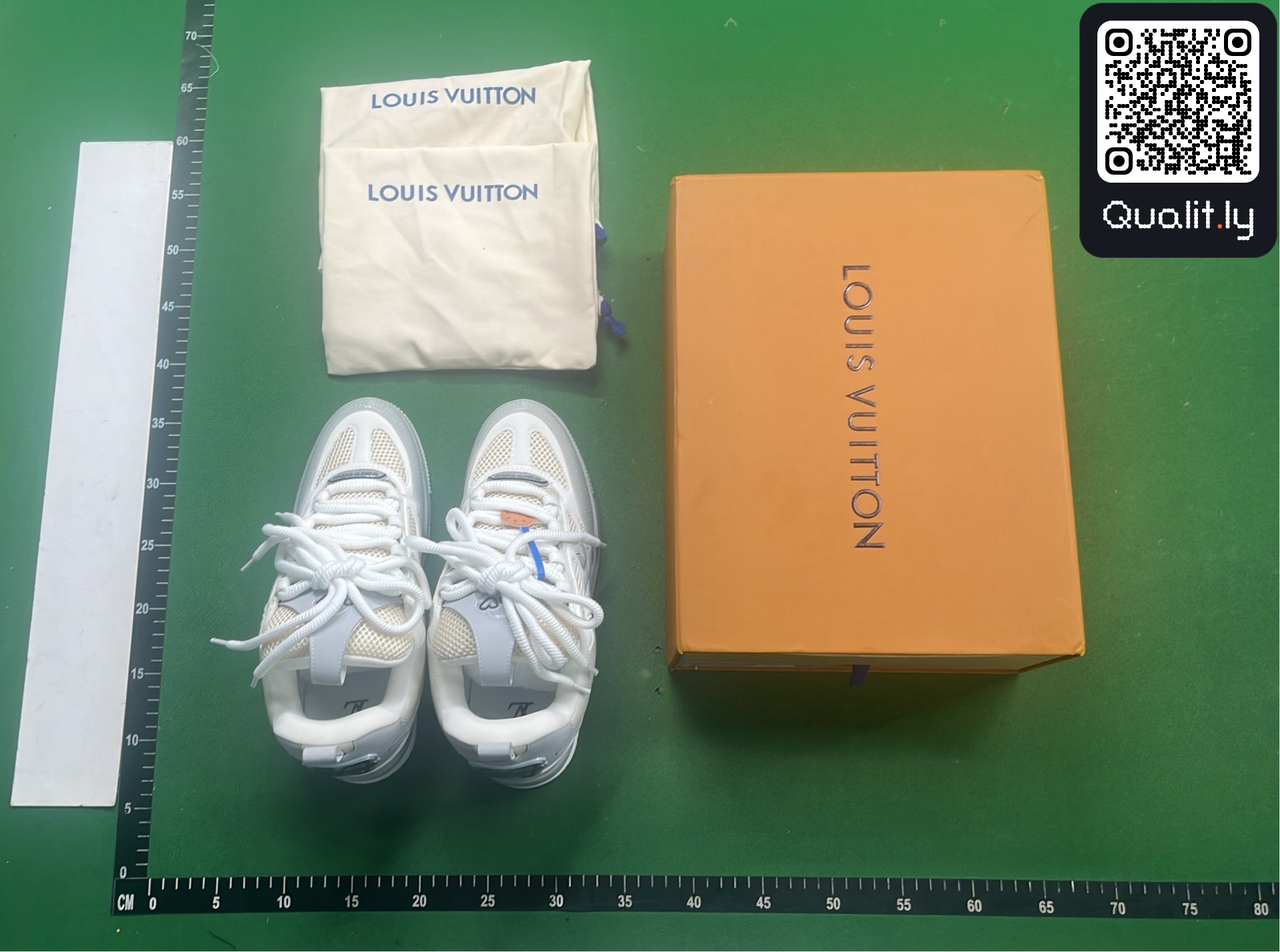 Sneakersy — zdjęcie QC 1 z 12