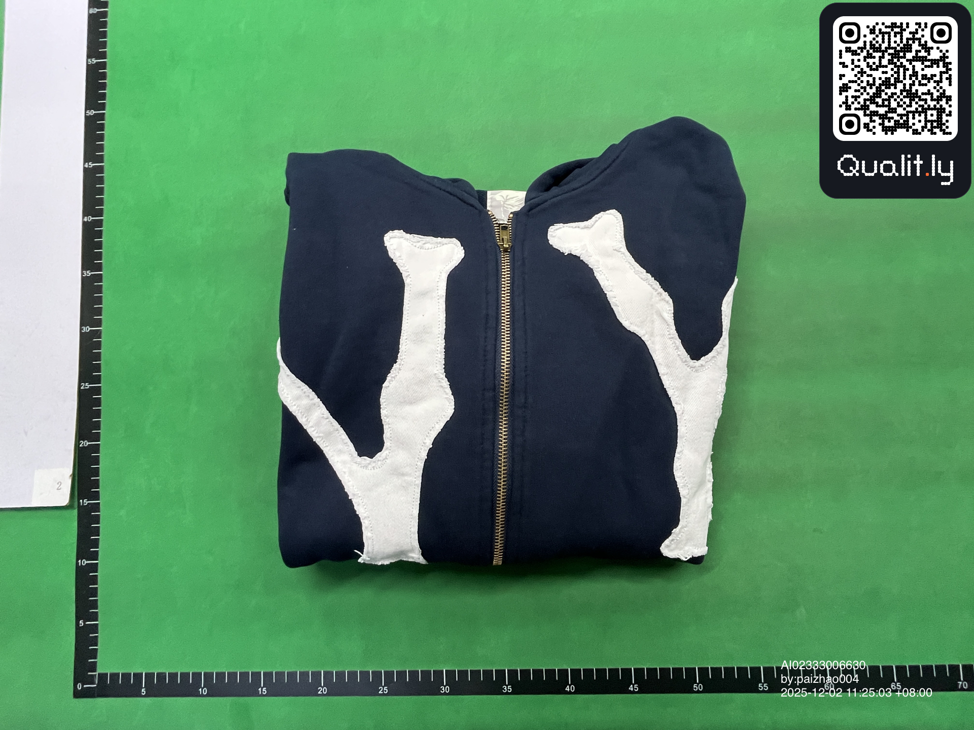 Hoodie — QC-foto 1 van 12