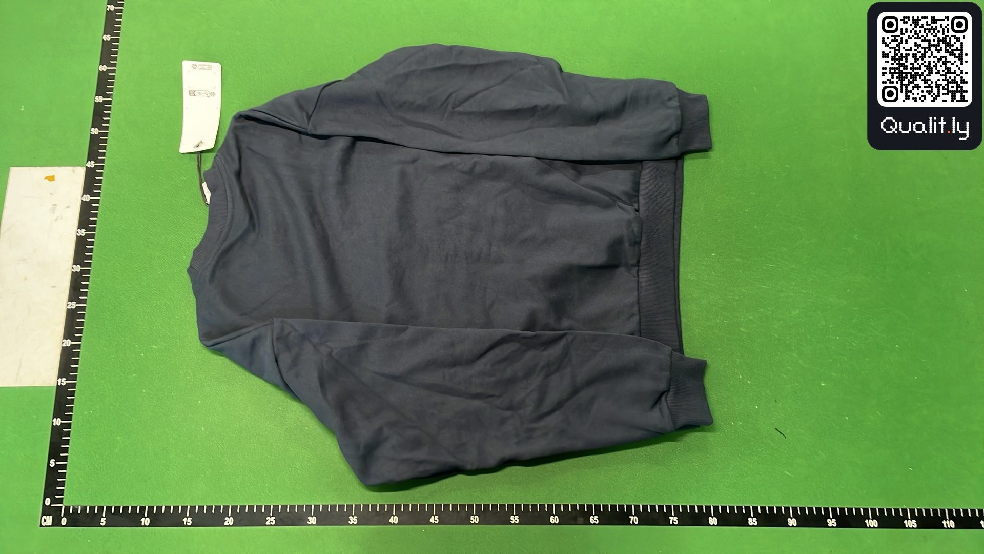 Hoodie QC photo 3 of 8