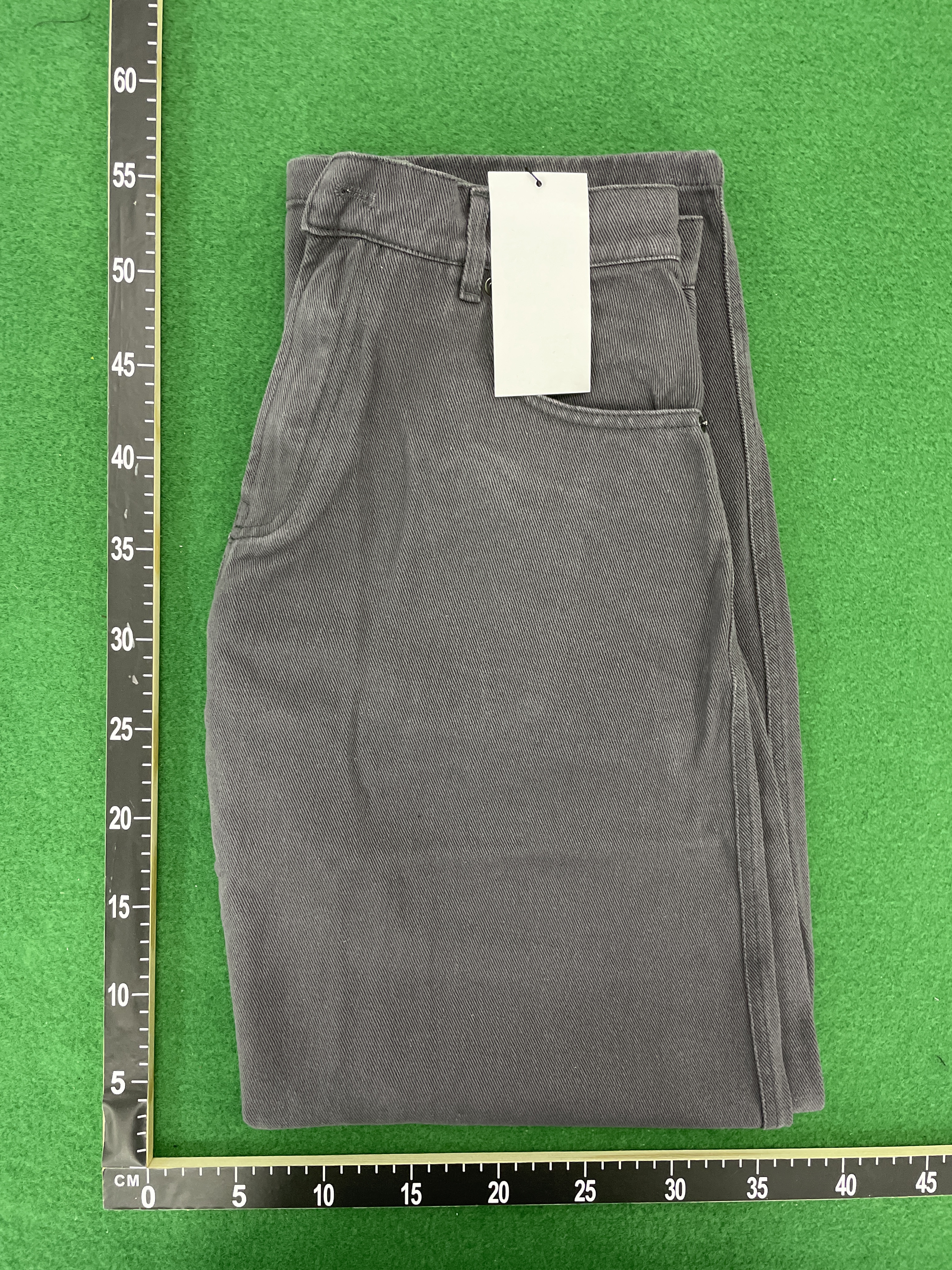 Pants QC photo 1 of 44