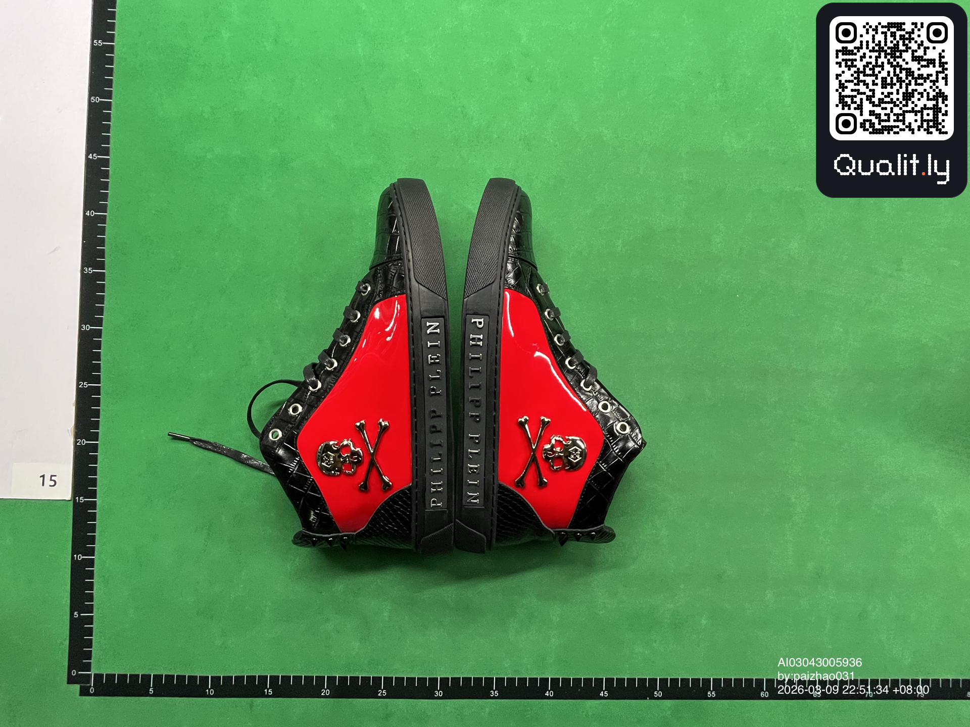 Sneakers — foto QC 2 di 10