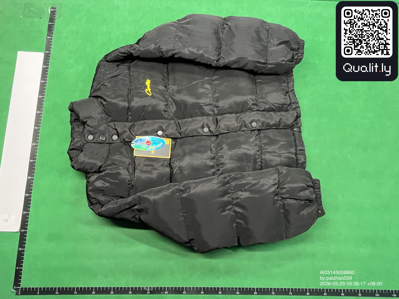Jacket QC photo 2 of 10