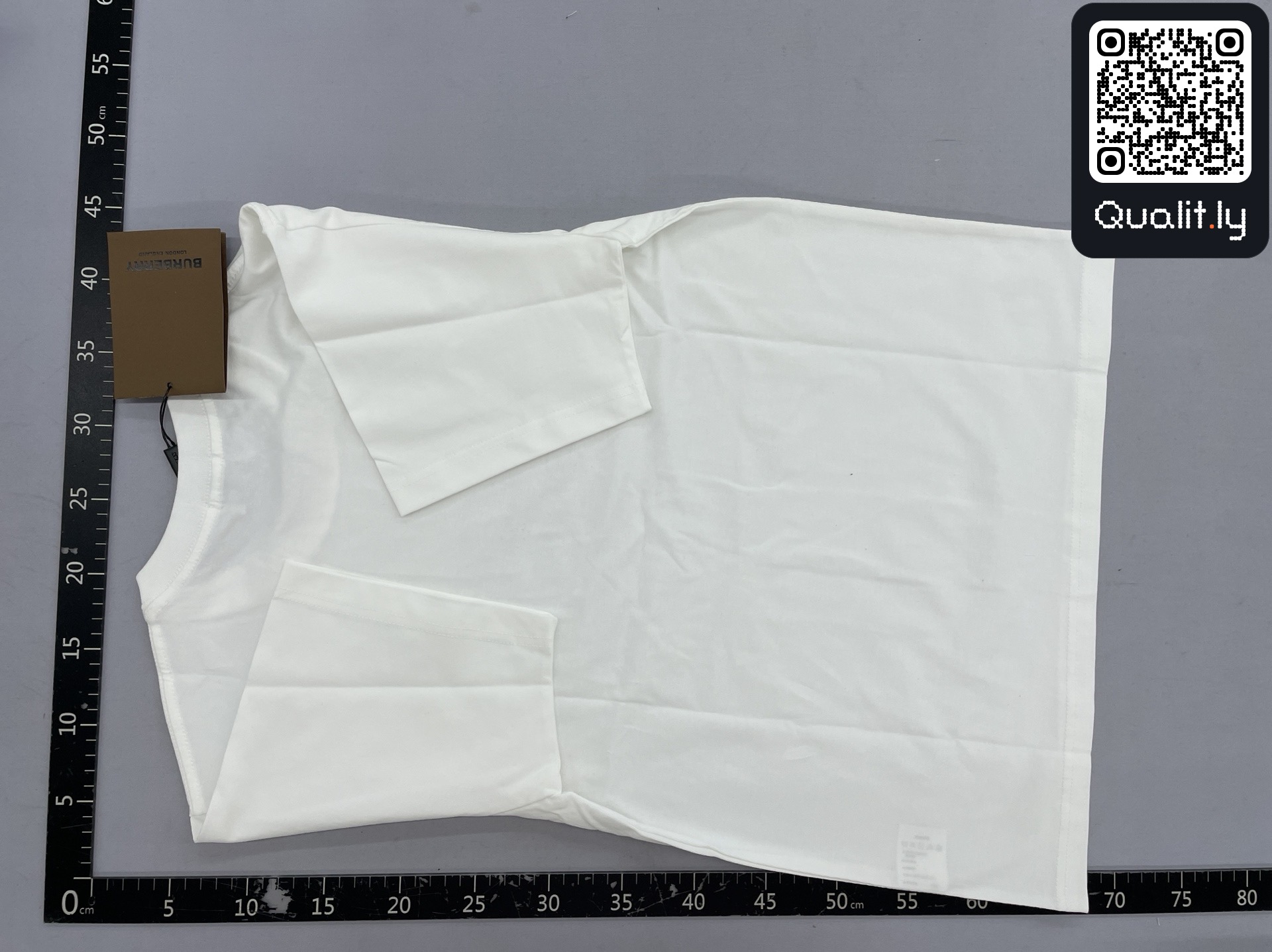 T-shirt — foto QC 2 de 86