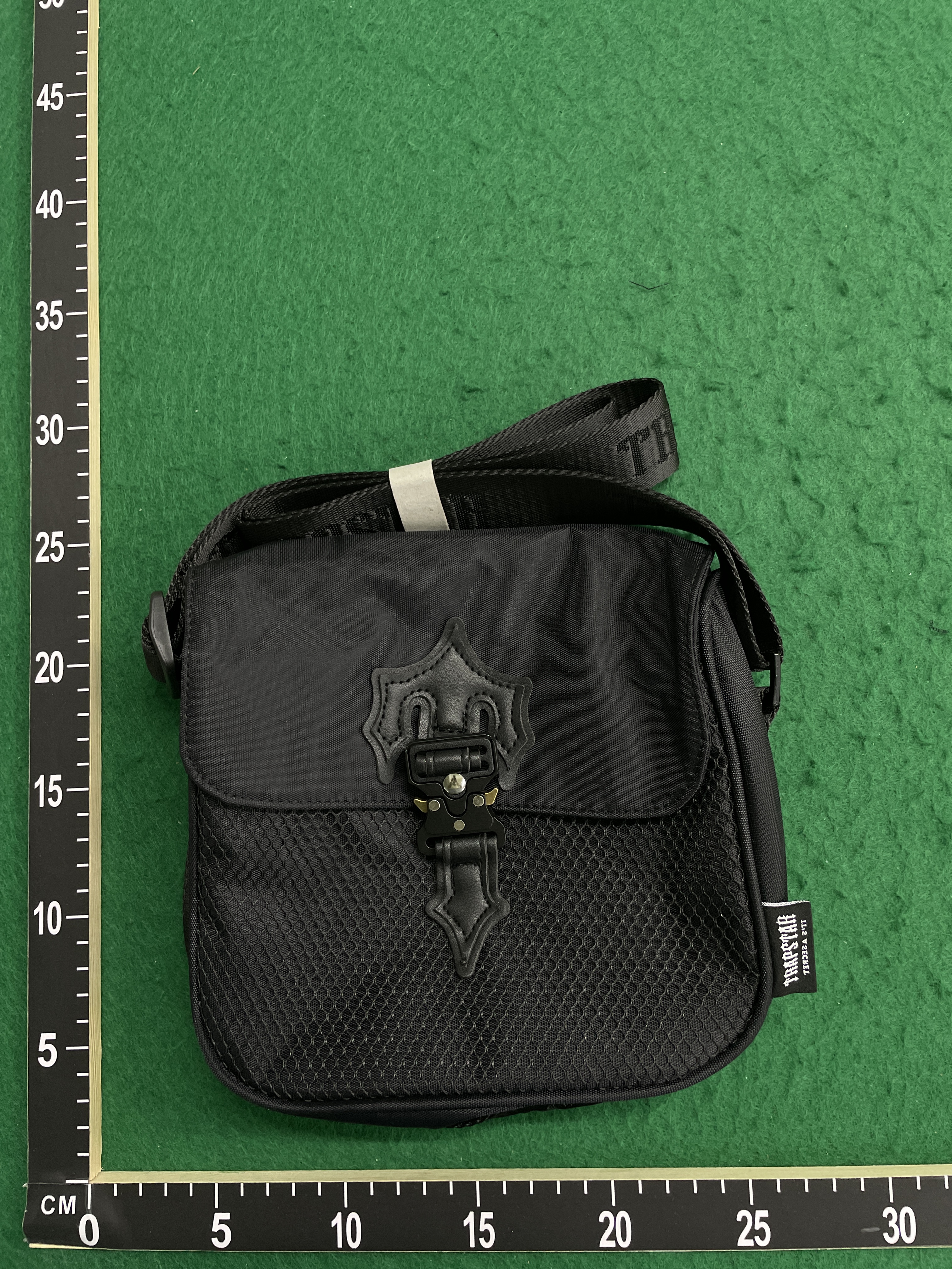 Bag QC photo 1 of 62