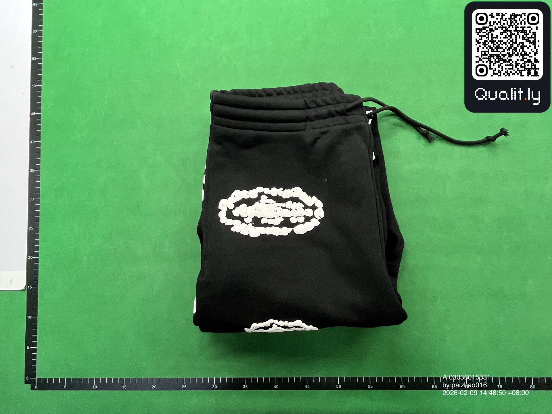 Hoodie — QC-foto 1 van 4