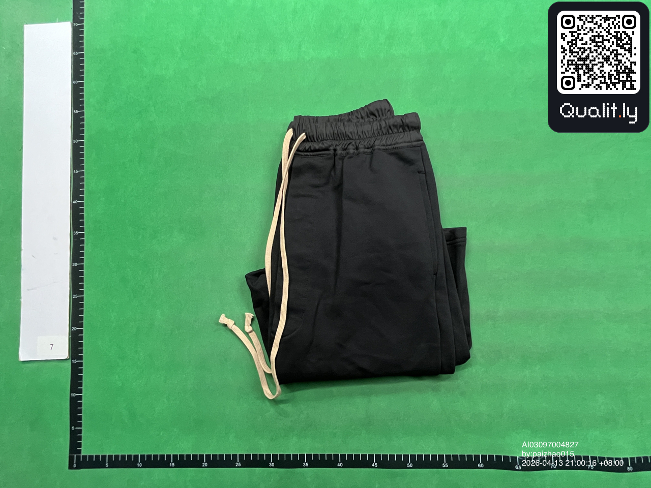 Pantalón corto — foto QC 1 de 8